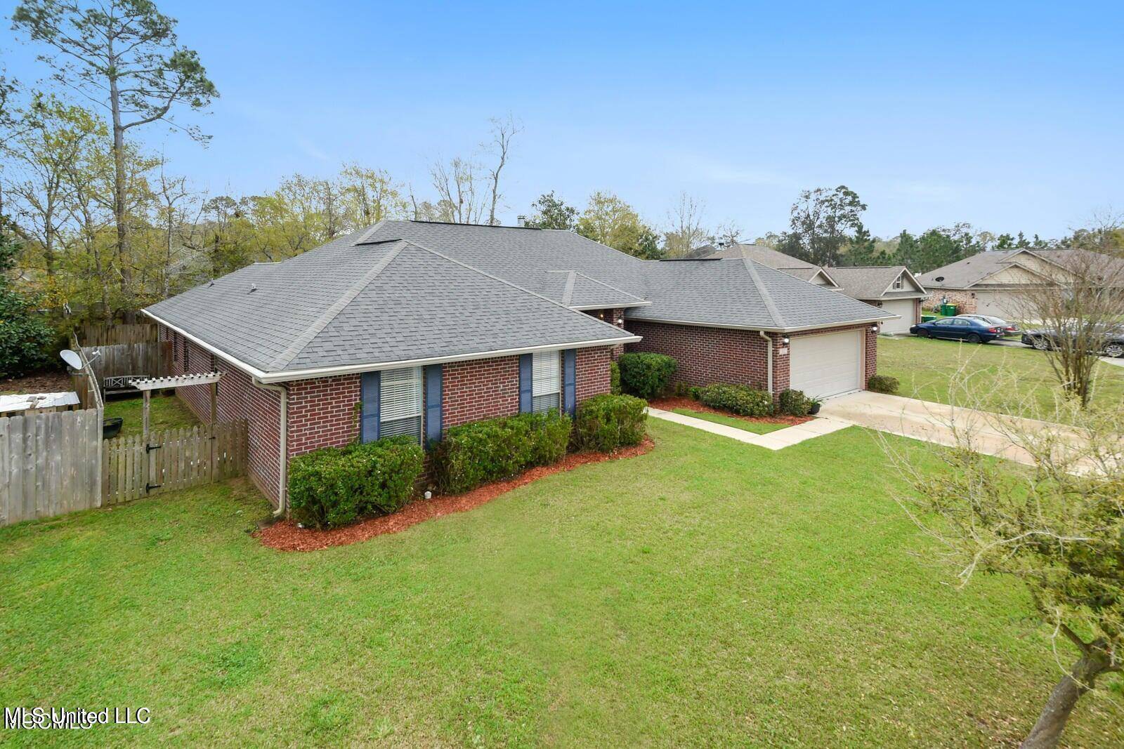 Ocean Springs, MS 39564,112 Avocet Lane