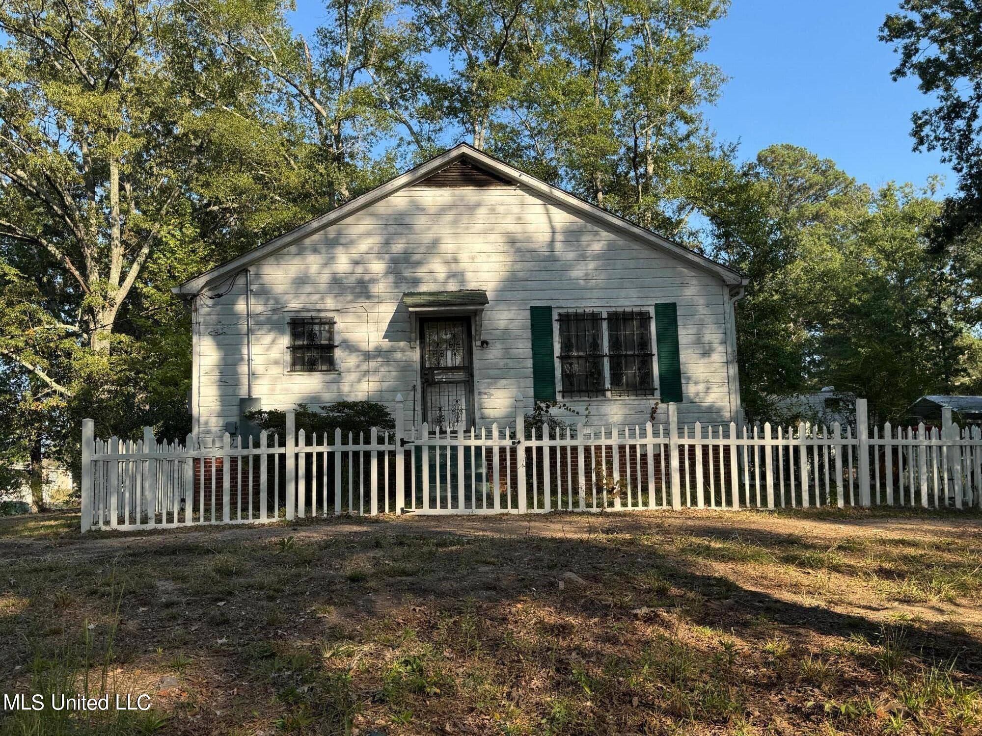 Kosciusko, MS 39090,331 W. North Street