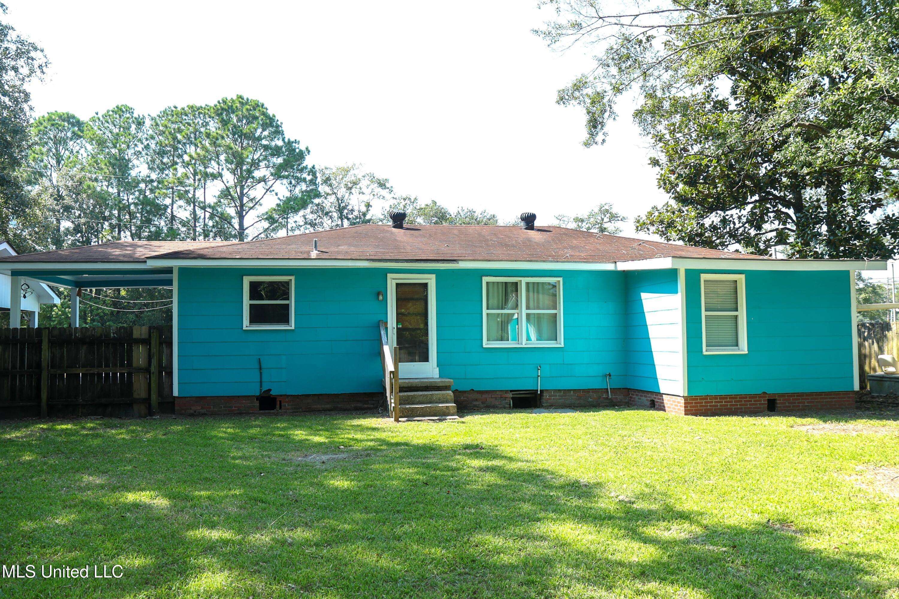 Pascagoula, MS 39567,1712 Sunset Street