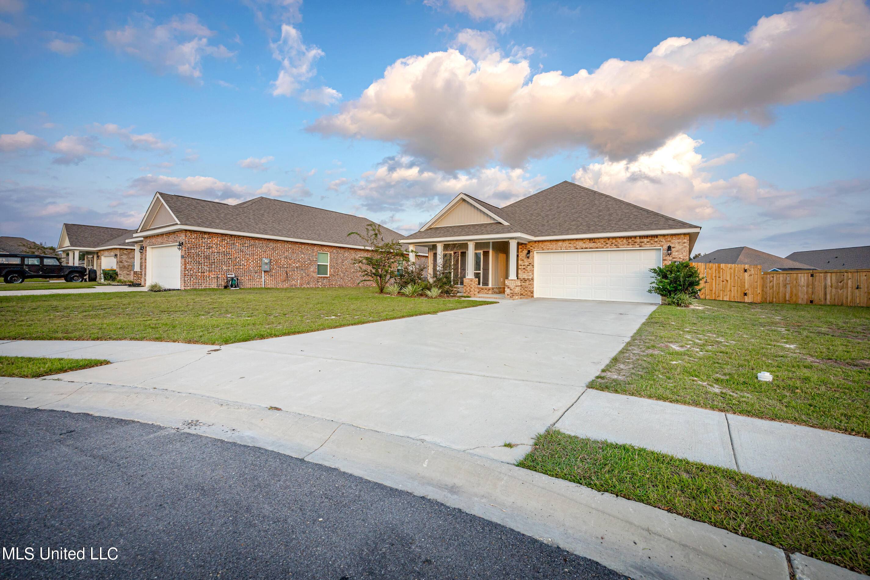 Ocean Springs, MS 39564,1048 Whimbrel Court