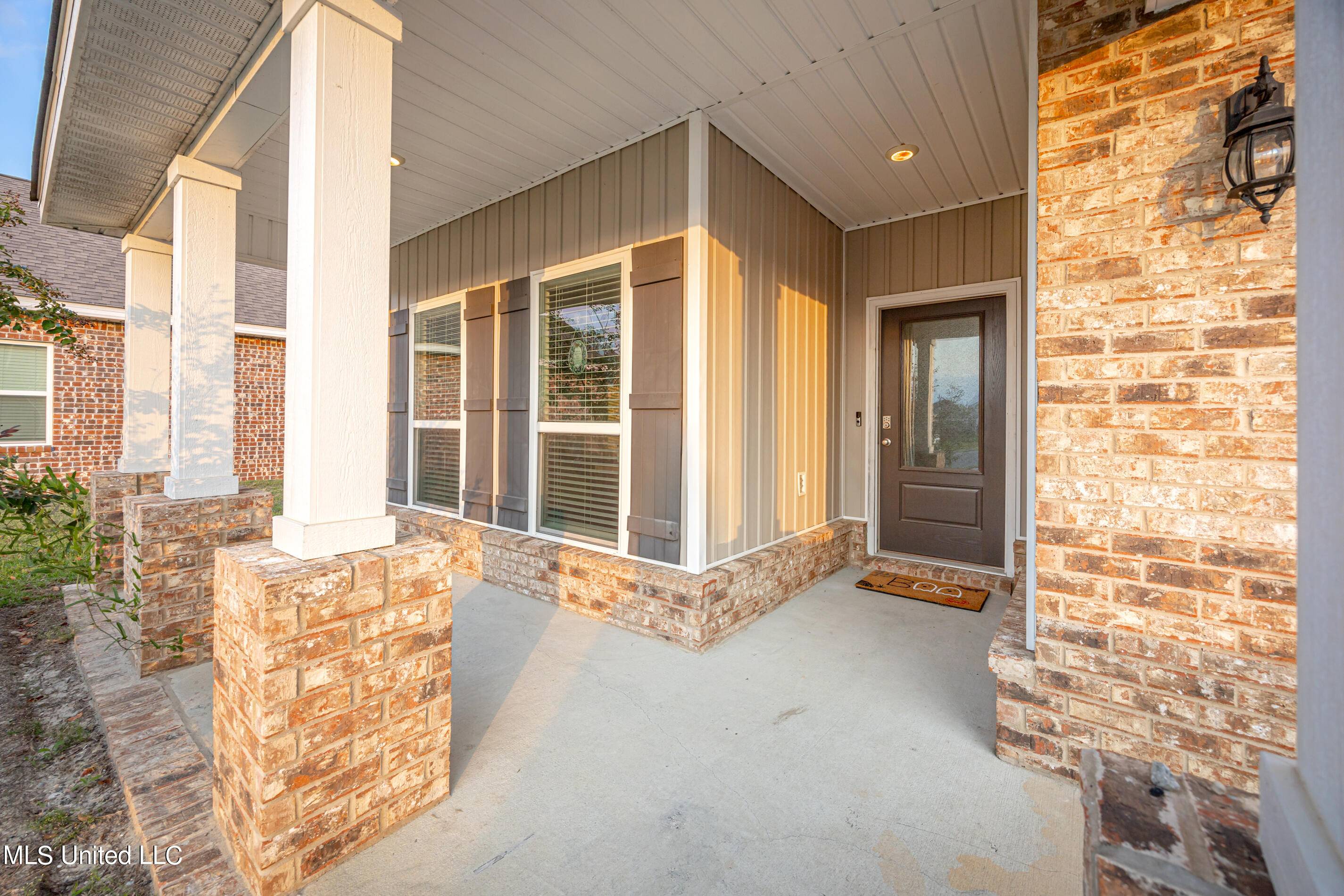 Ocean Springs, MS 39564,1048 Whimbrel Court