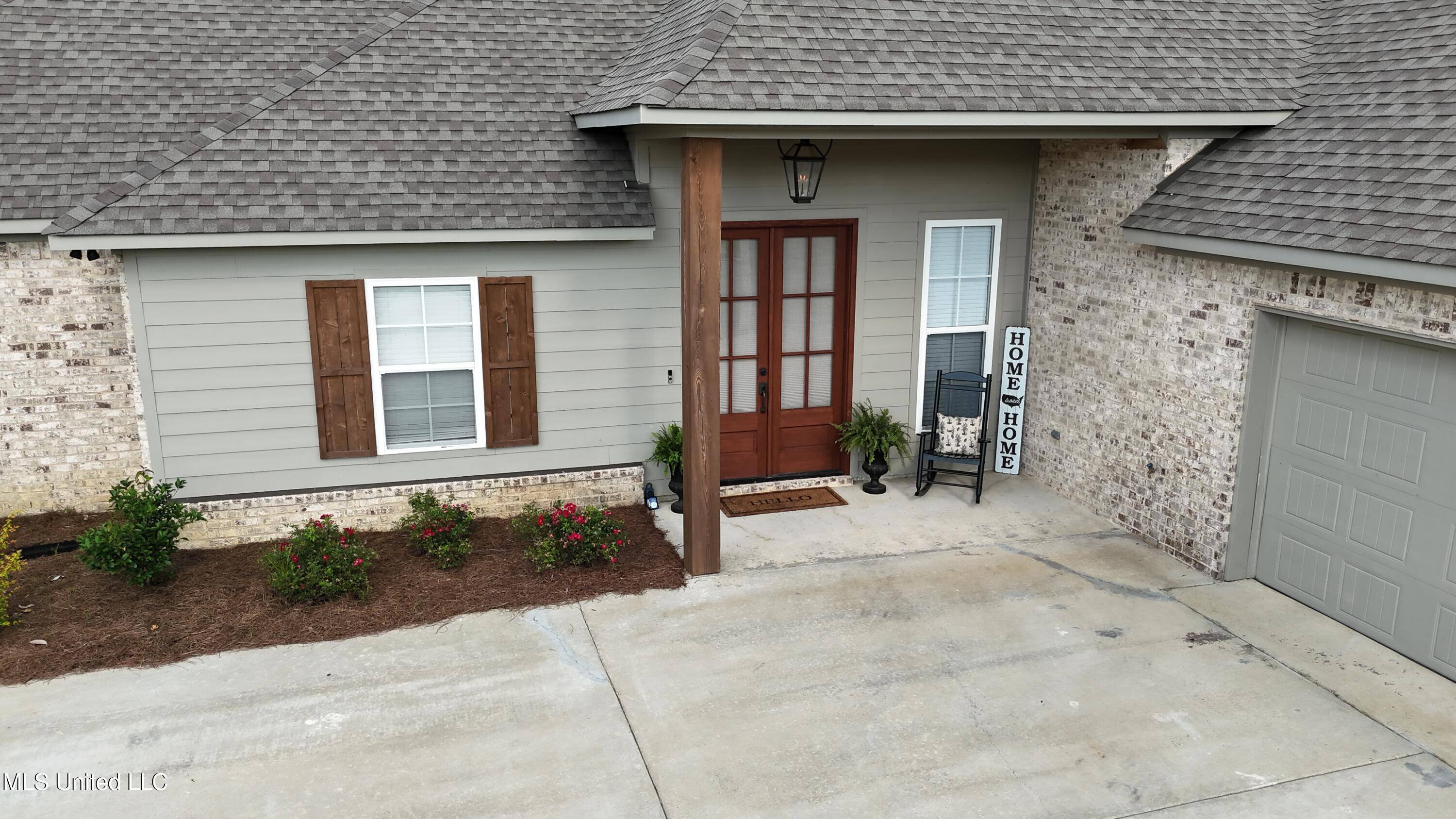 Brandon, MS 39047,229 Reservoir Way