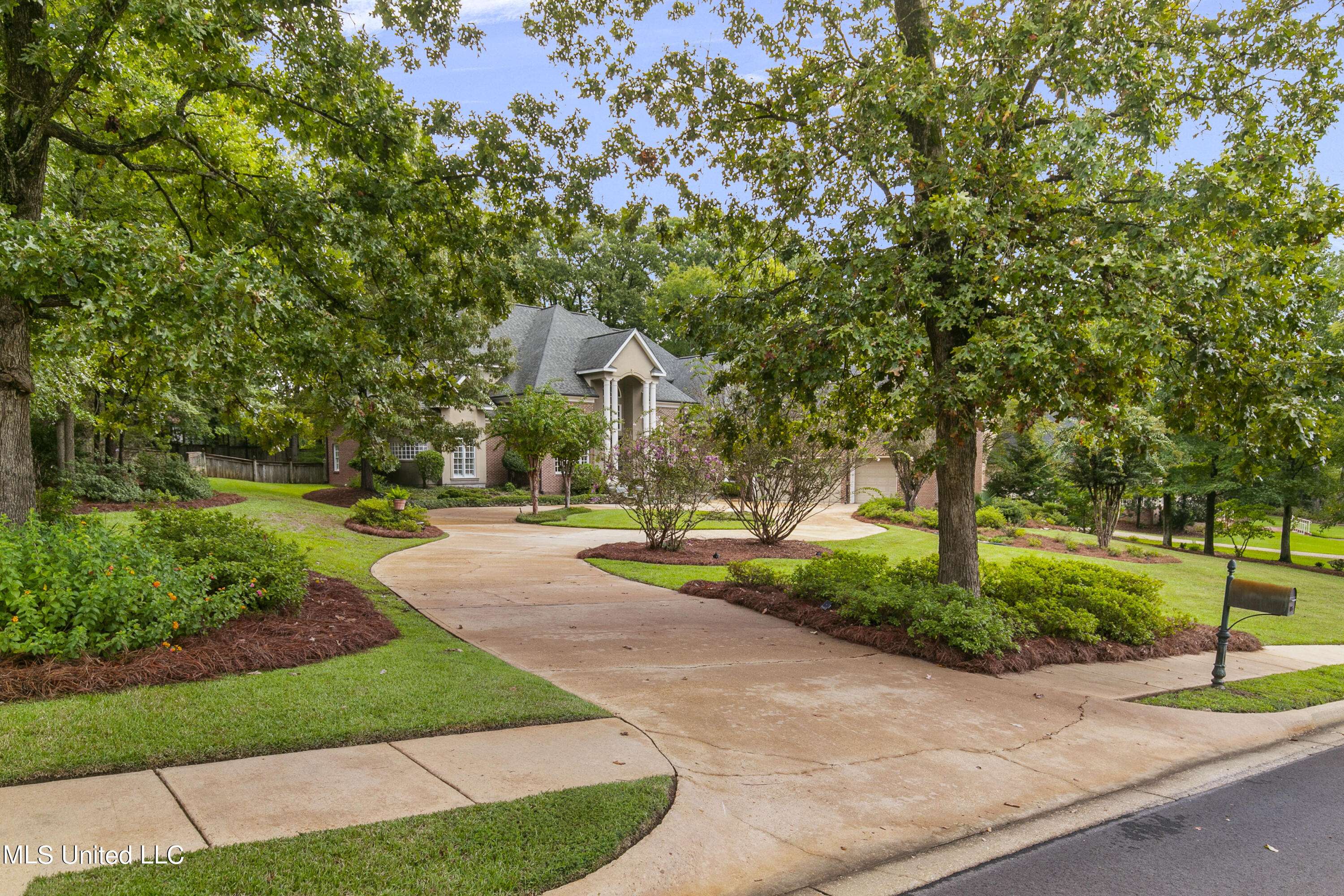 Ridgeland, MS 39157,105 Cherry Laurel Lane