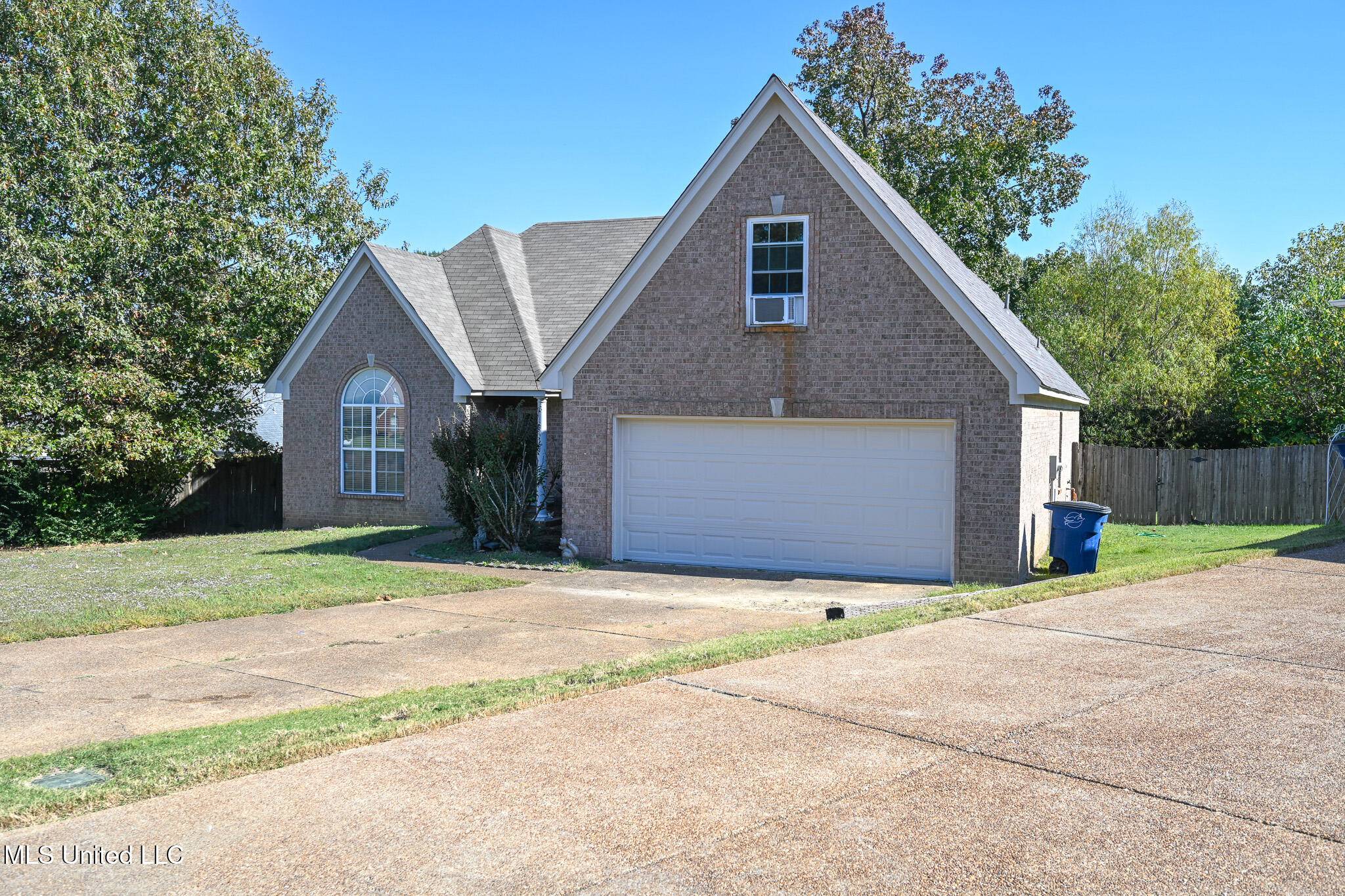 Olive Branch, MS 38654,6126 Rolling Oaks Cove