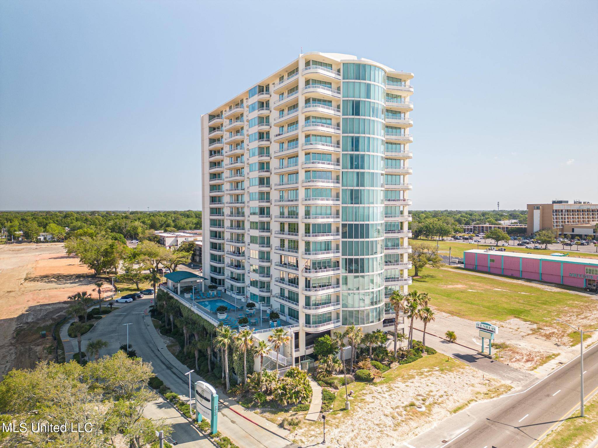 Biloxi, MS 39531,2060 Beach Boulevard #1508