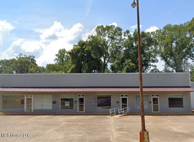 Natchez, MS 39120,158 E Franklin St. Street