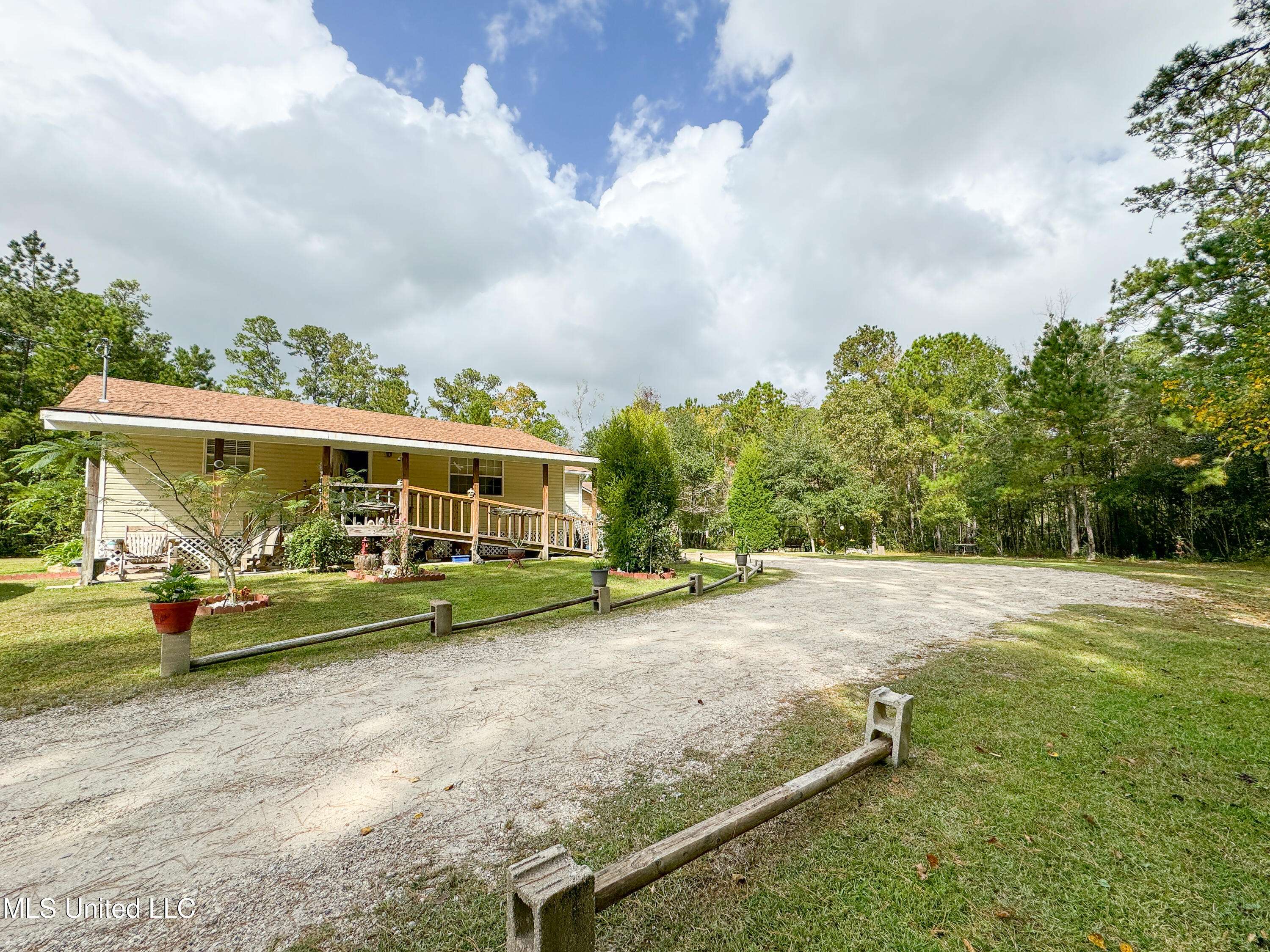 Pearlington, MS 39572,5028 9th Avenue