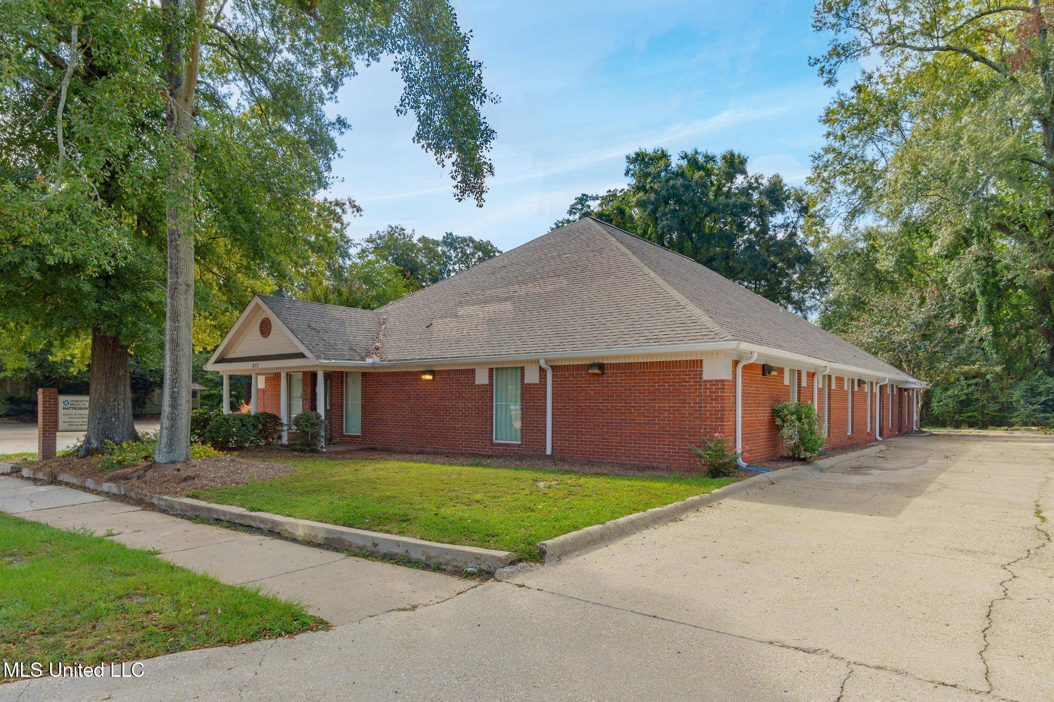 Hattiesburg, MS 39401,511 W Laurel Avenue