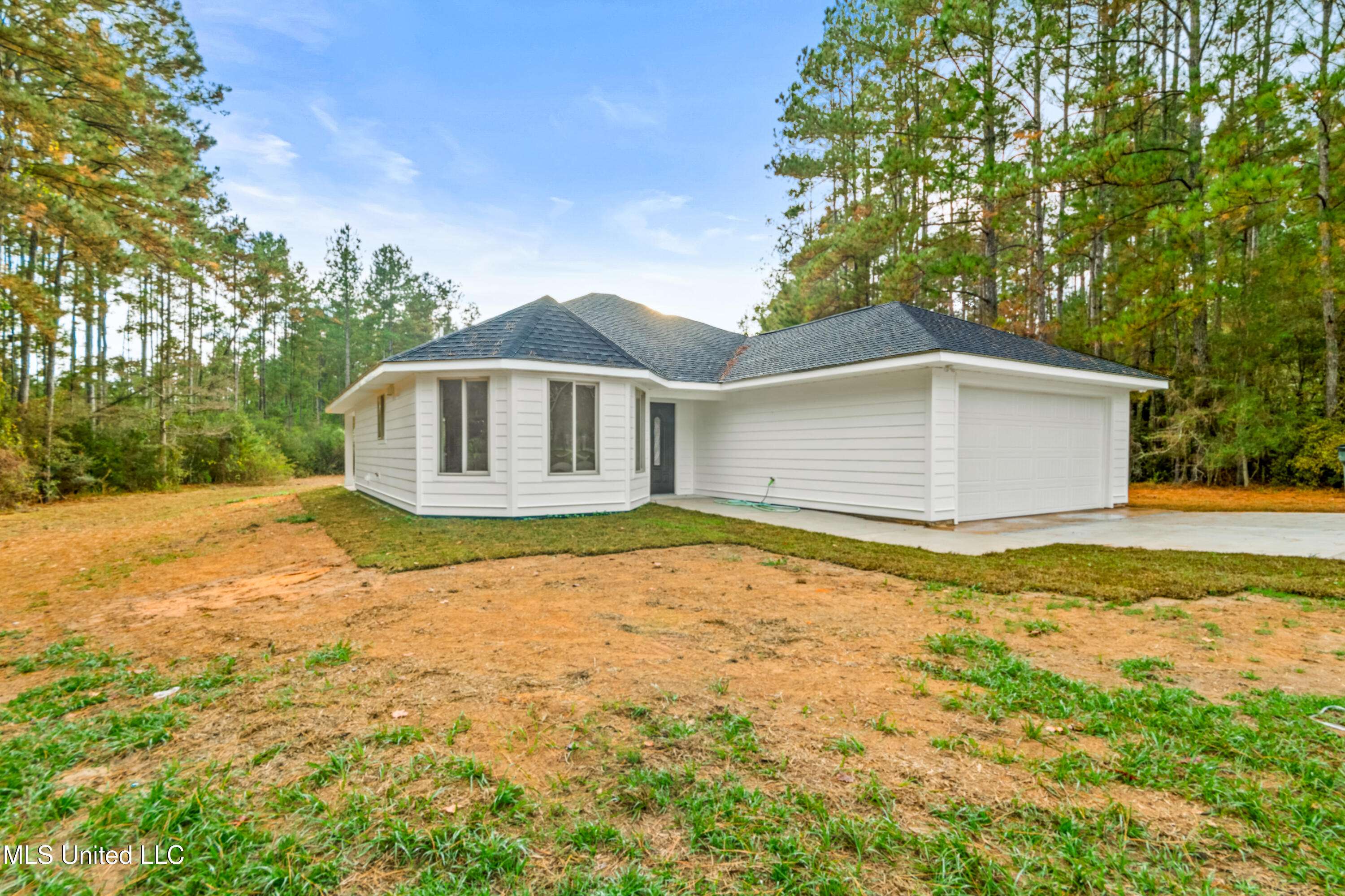 Vancleave, MS 39565,13007 Desoto Bluff Circle