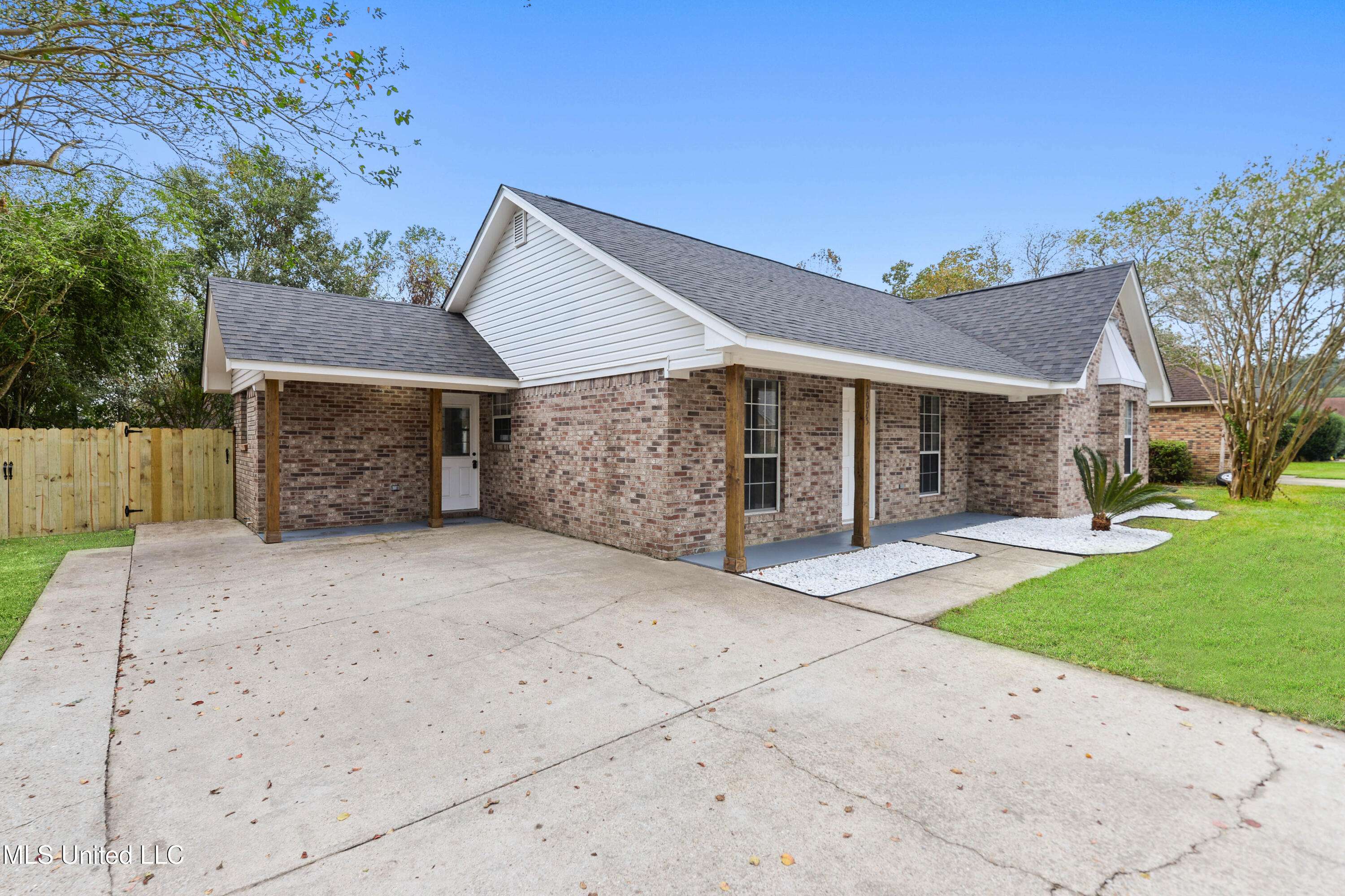 Gulfport, MS 39503,15075 Rosewood Street