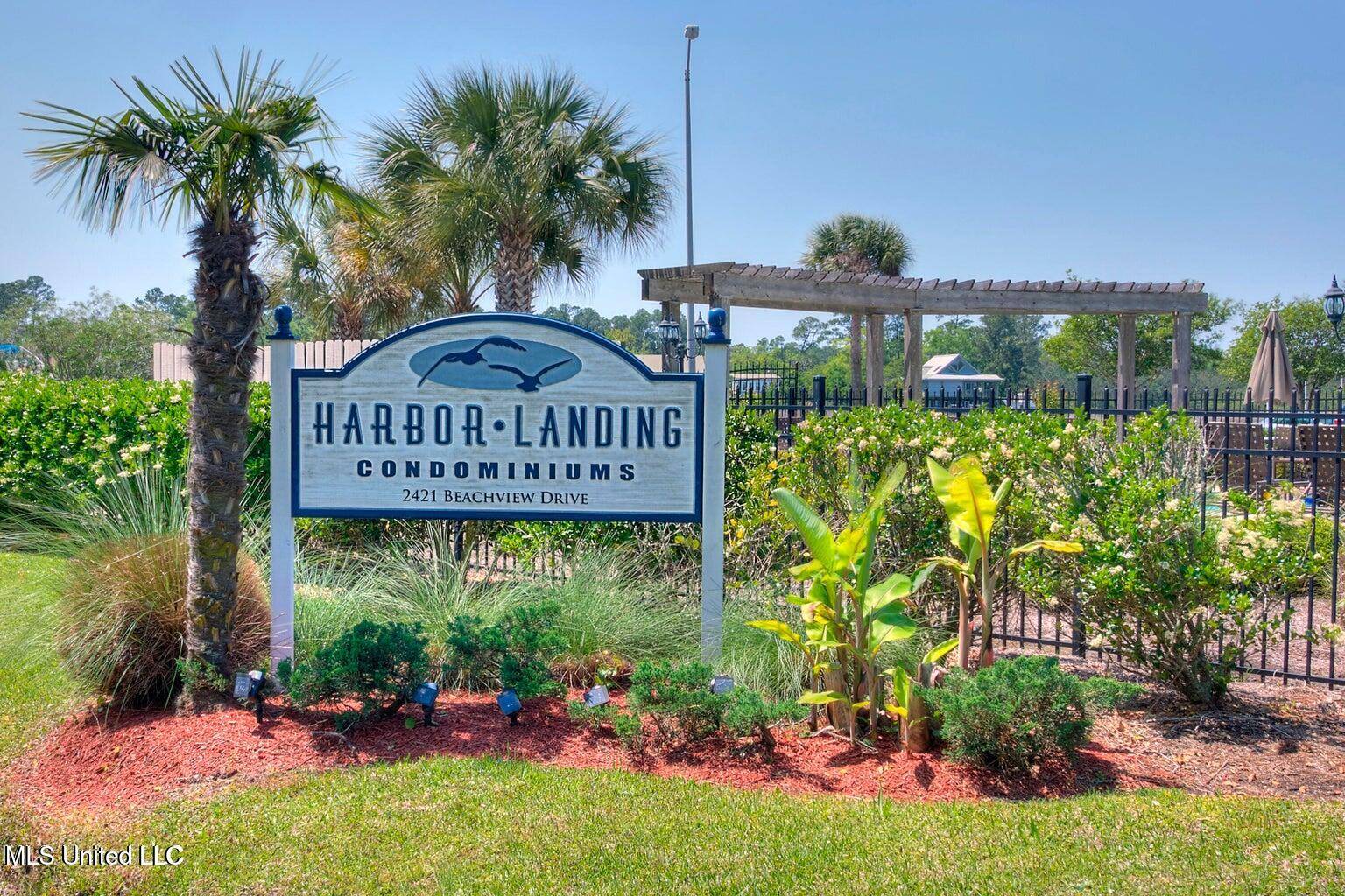 Ocean Springs, MS 39564,2421 Beachview Drive #B1