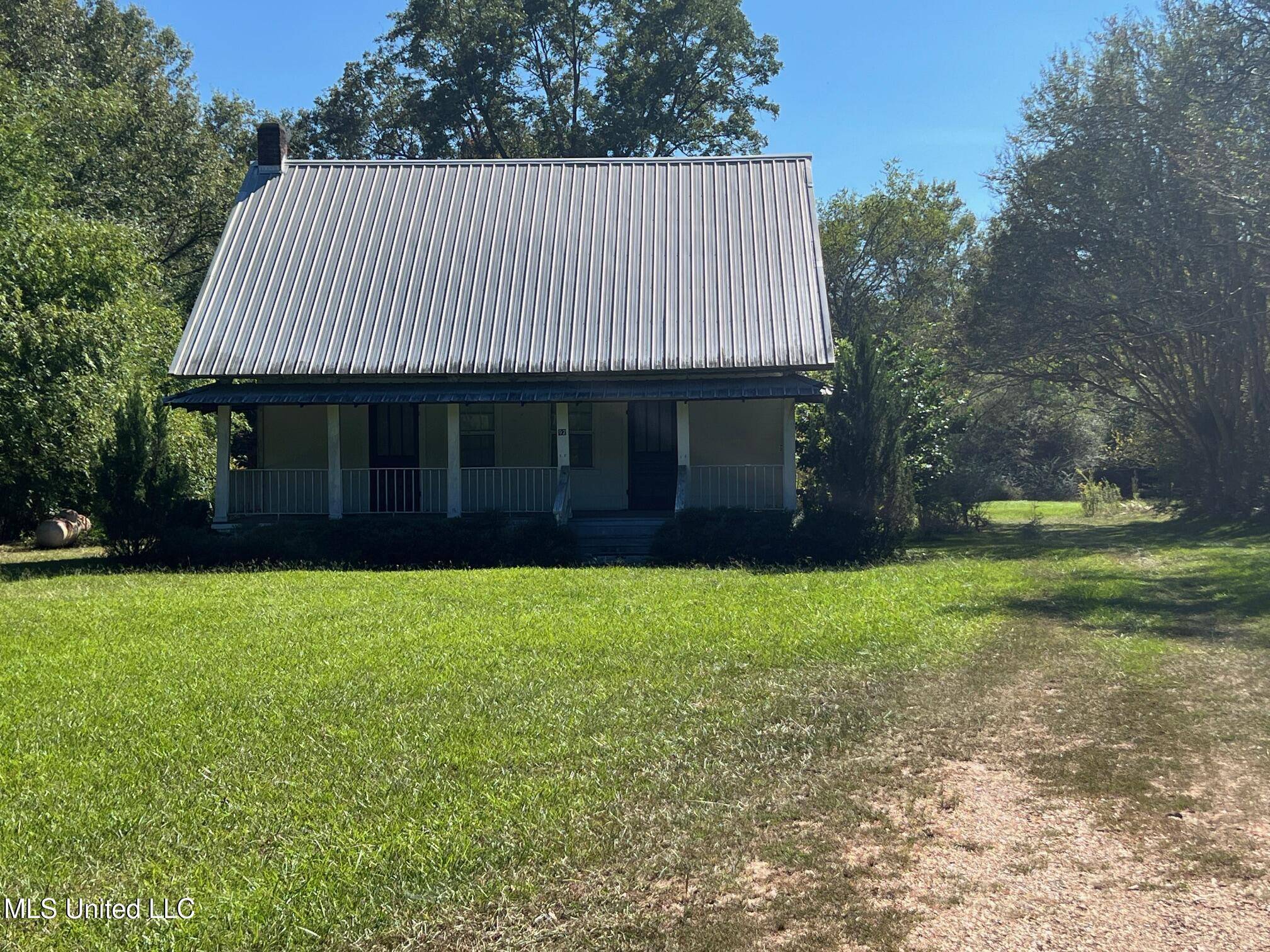 Jayess, MS 39641,92 Price Road