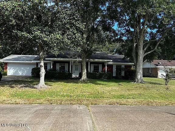 Gautier, MS 39553,1508 Seacliffe Drive