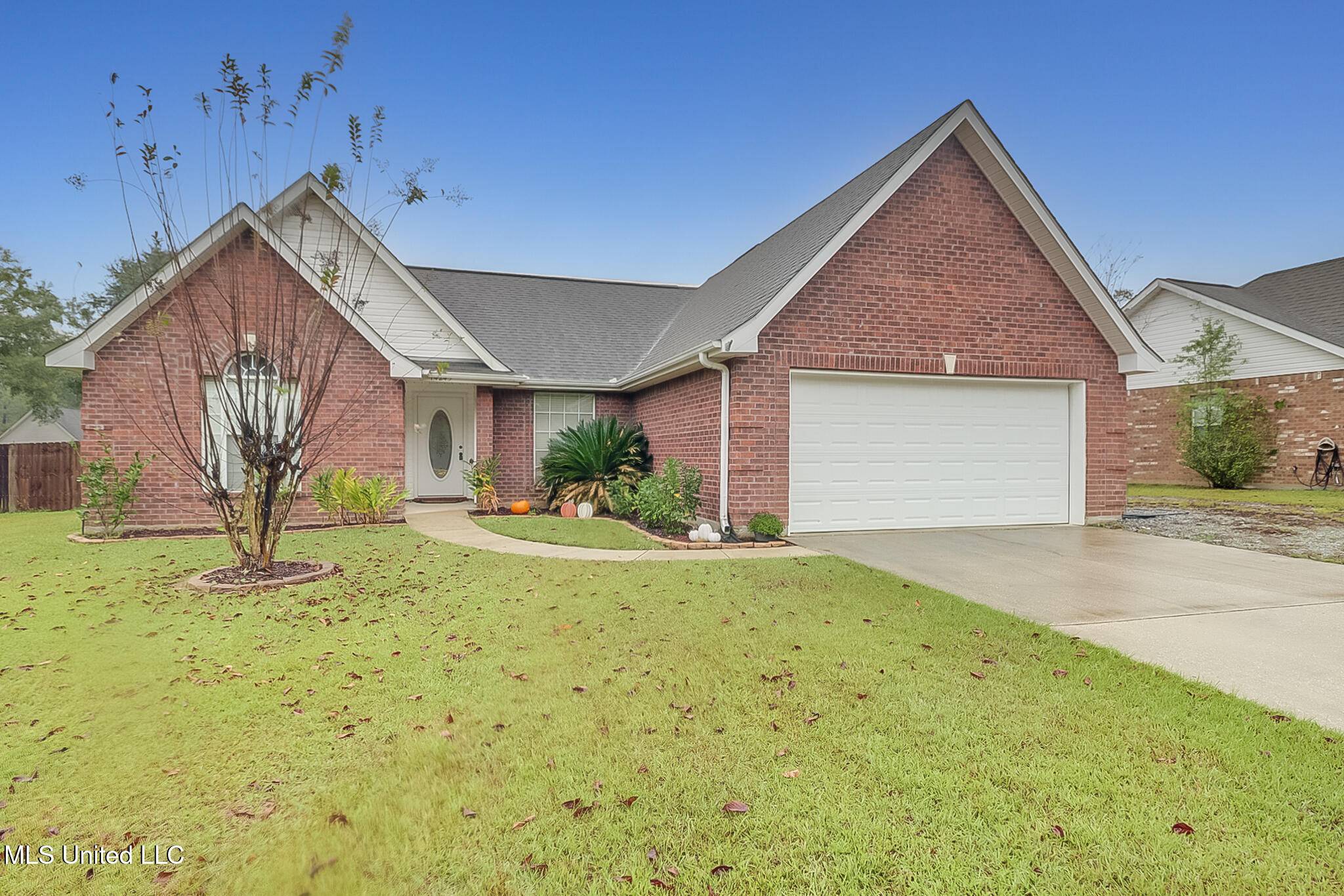 Vancleave, MS 39565,14243 Oak View Circle