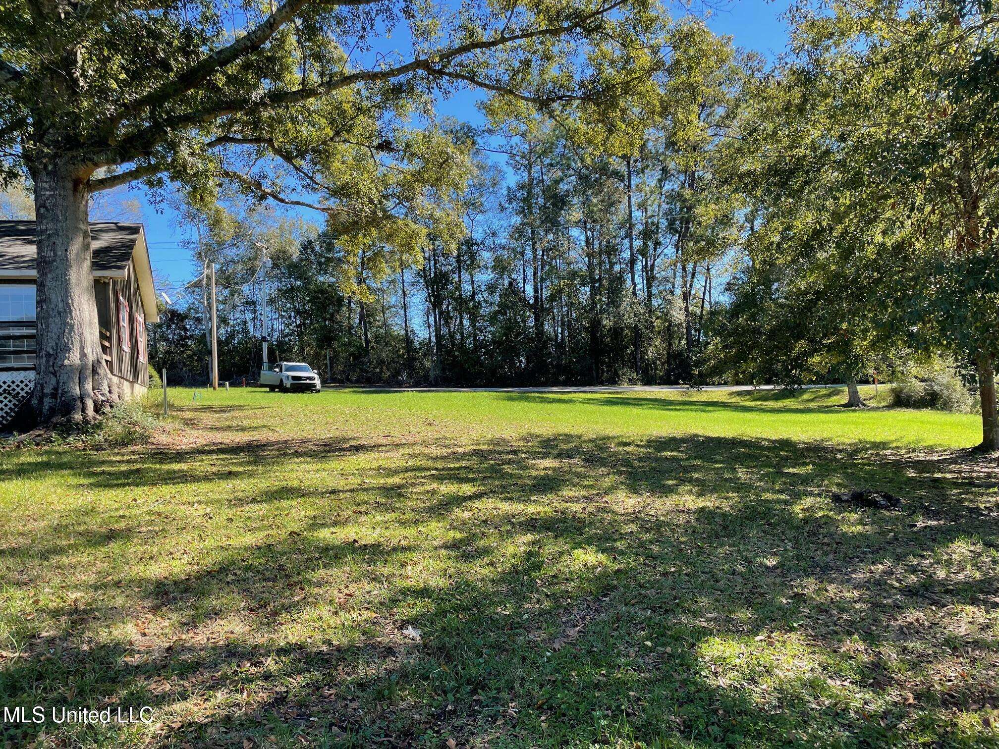 Carriere, MS 39426,902 E Lakeshore Drive