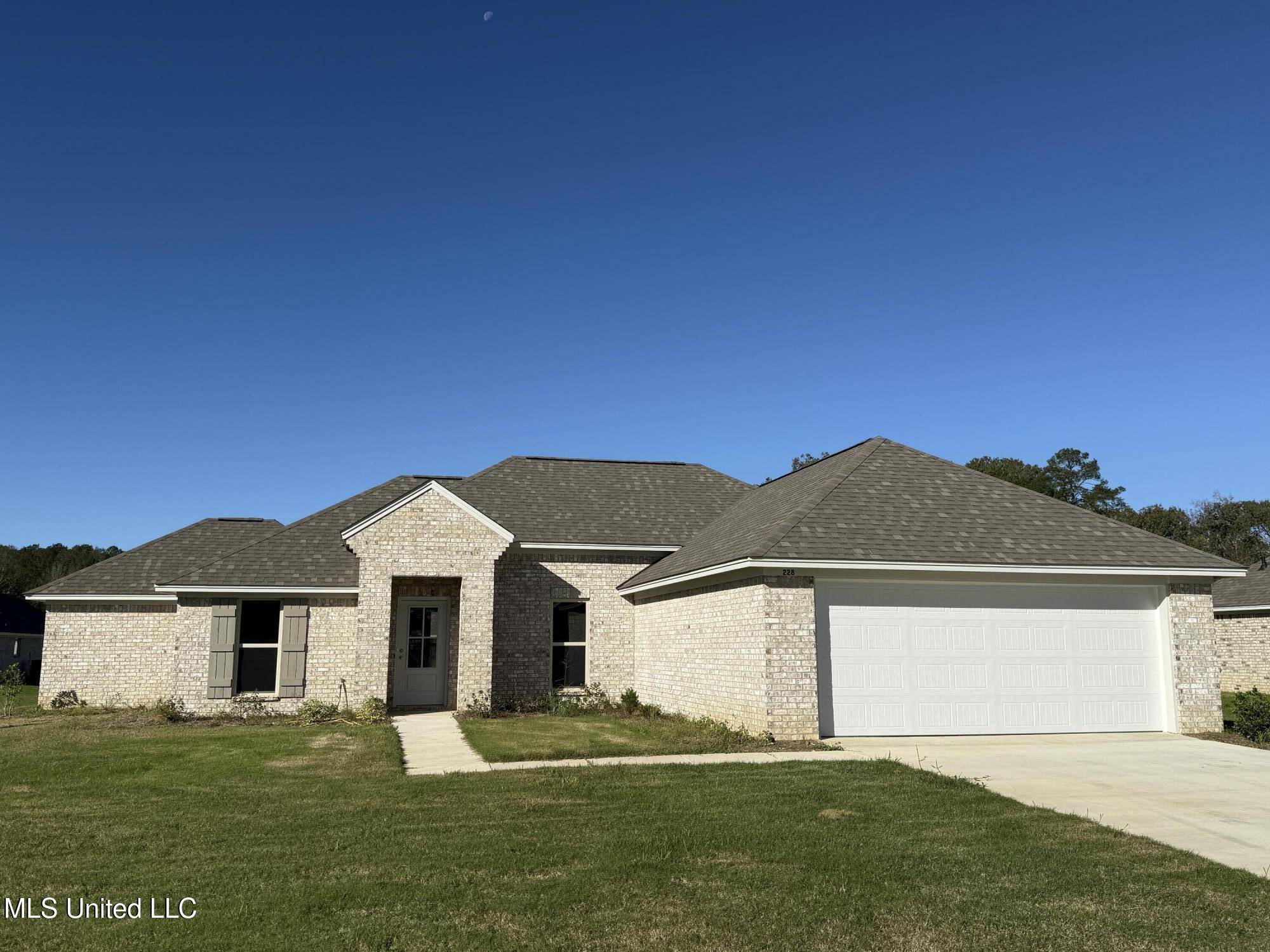 Brandon, MS 39042,228 Jasmine Cove Circle