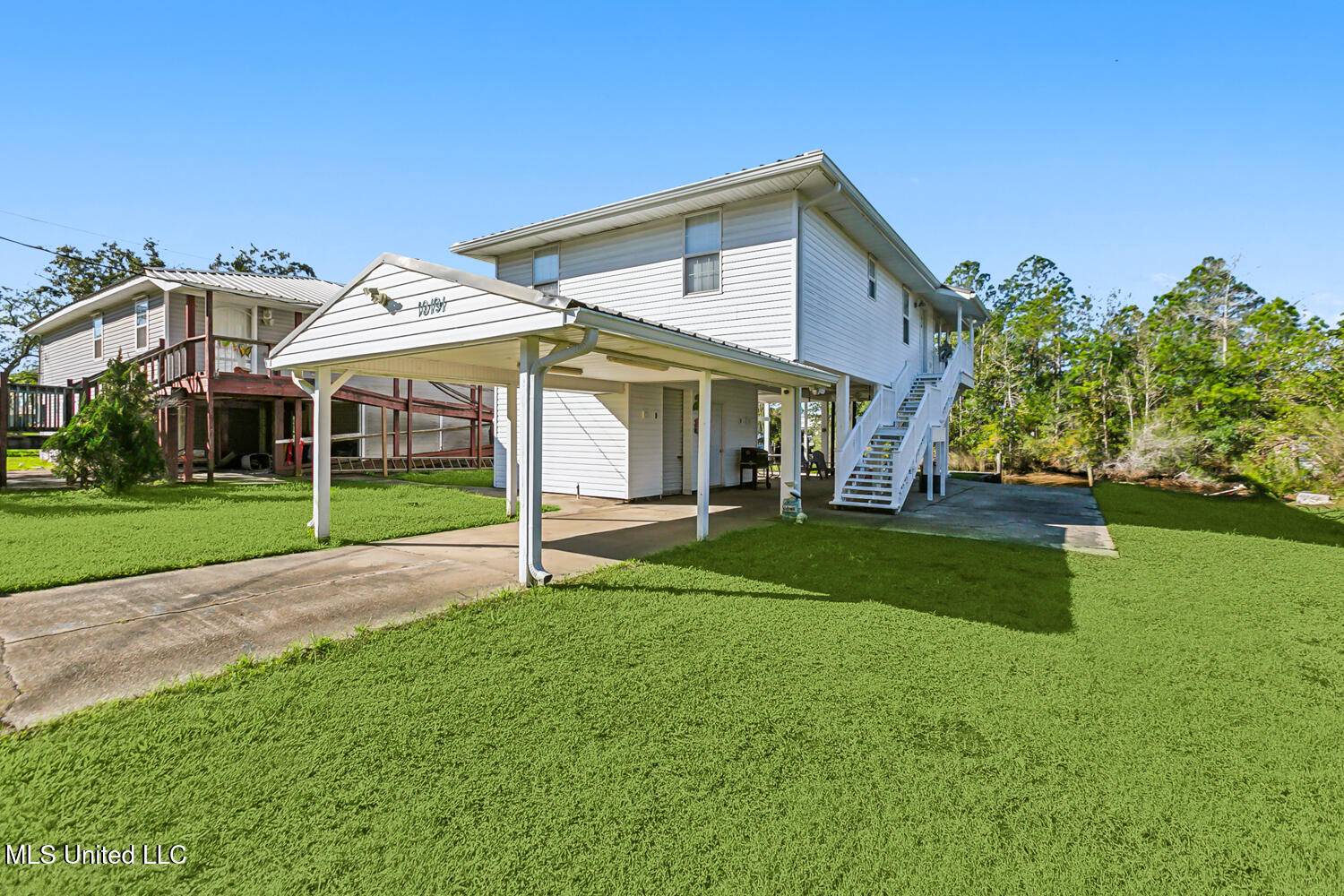 Bay Saint Louis, MS 39520,10191 Avenue D