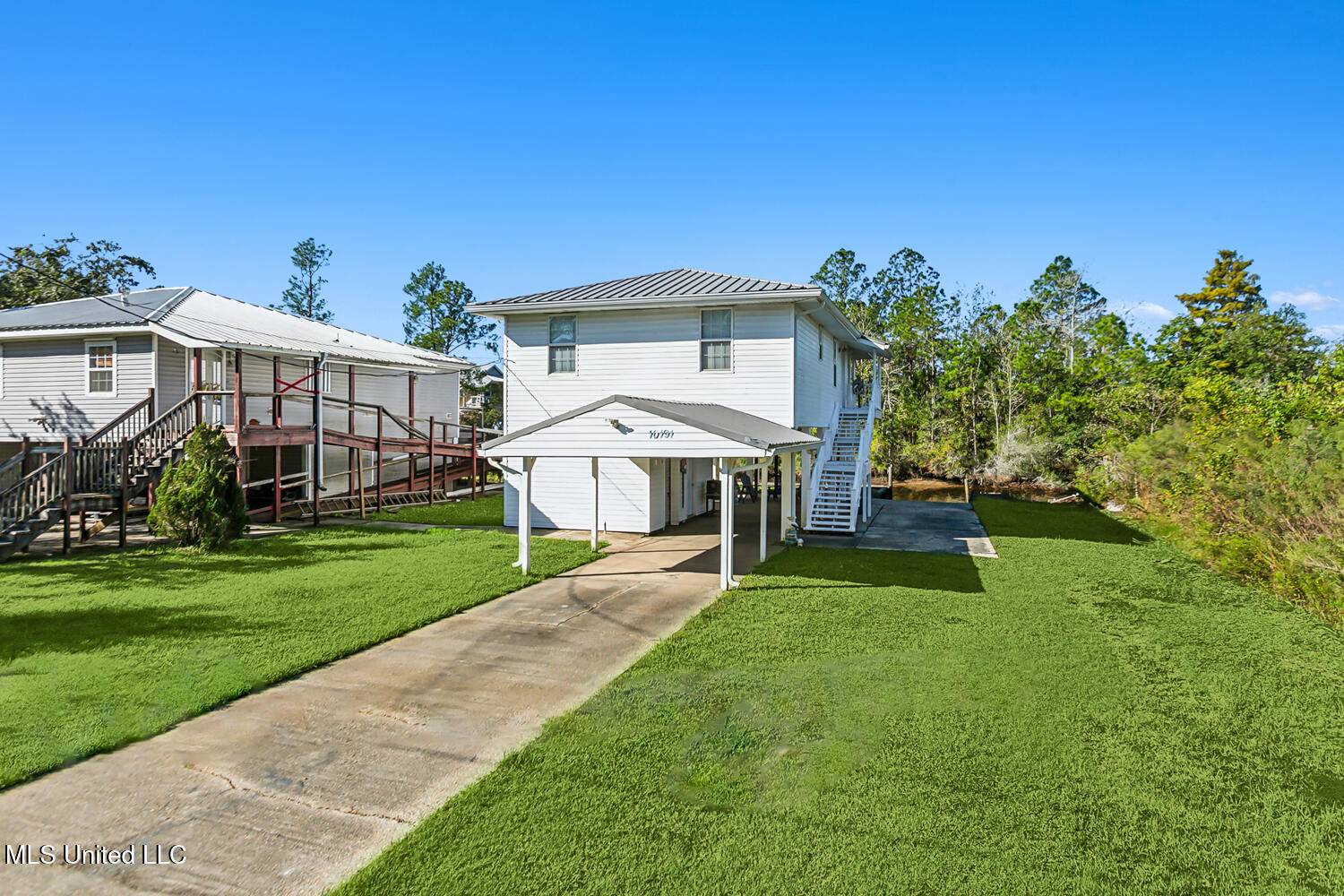 Bay Saint Louis, MS 39520,10191 Avenue D