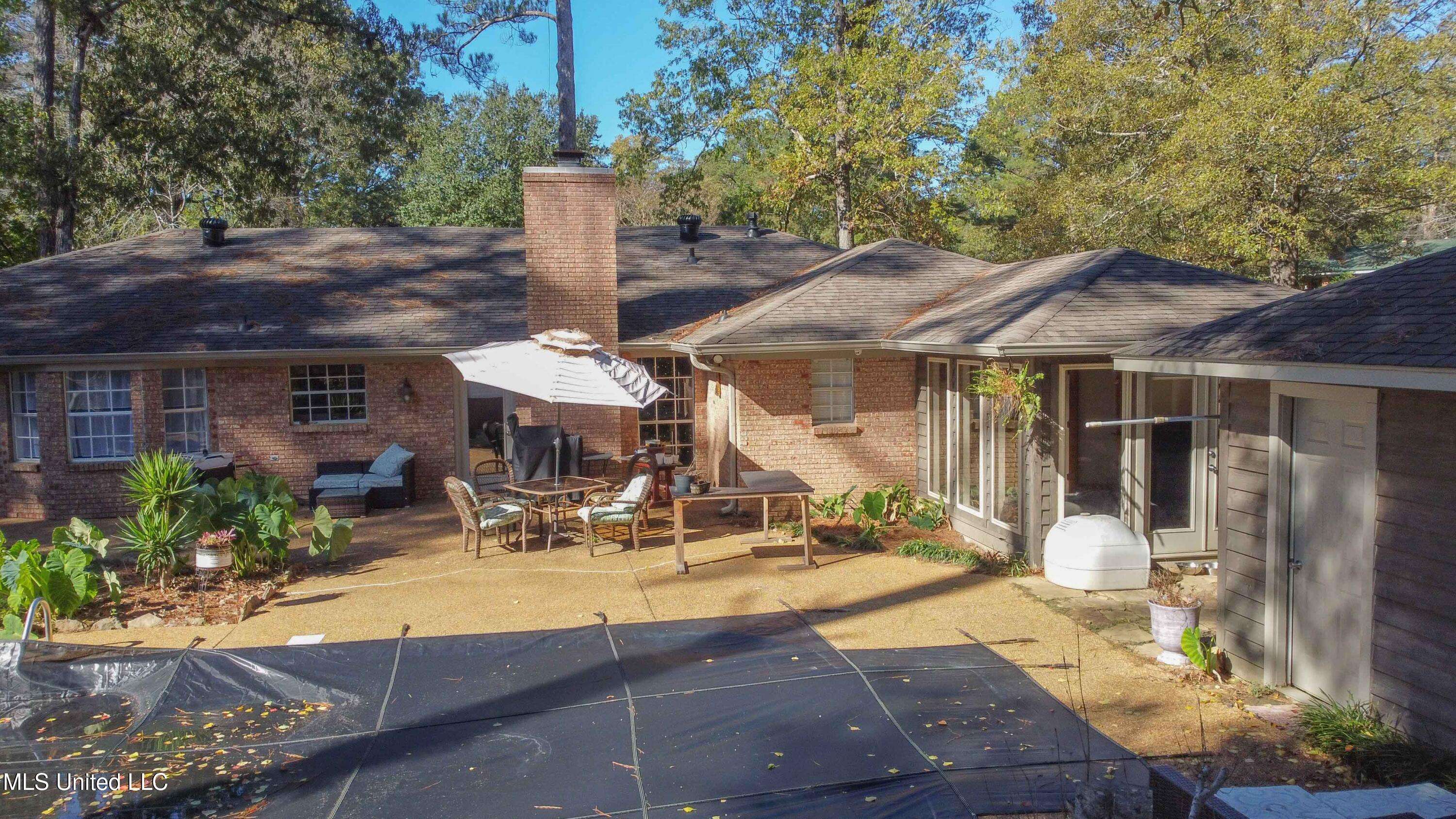 Brandon, MS 39042,102 Woodcliff Place