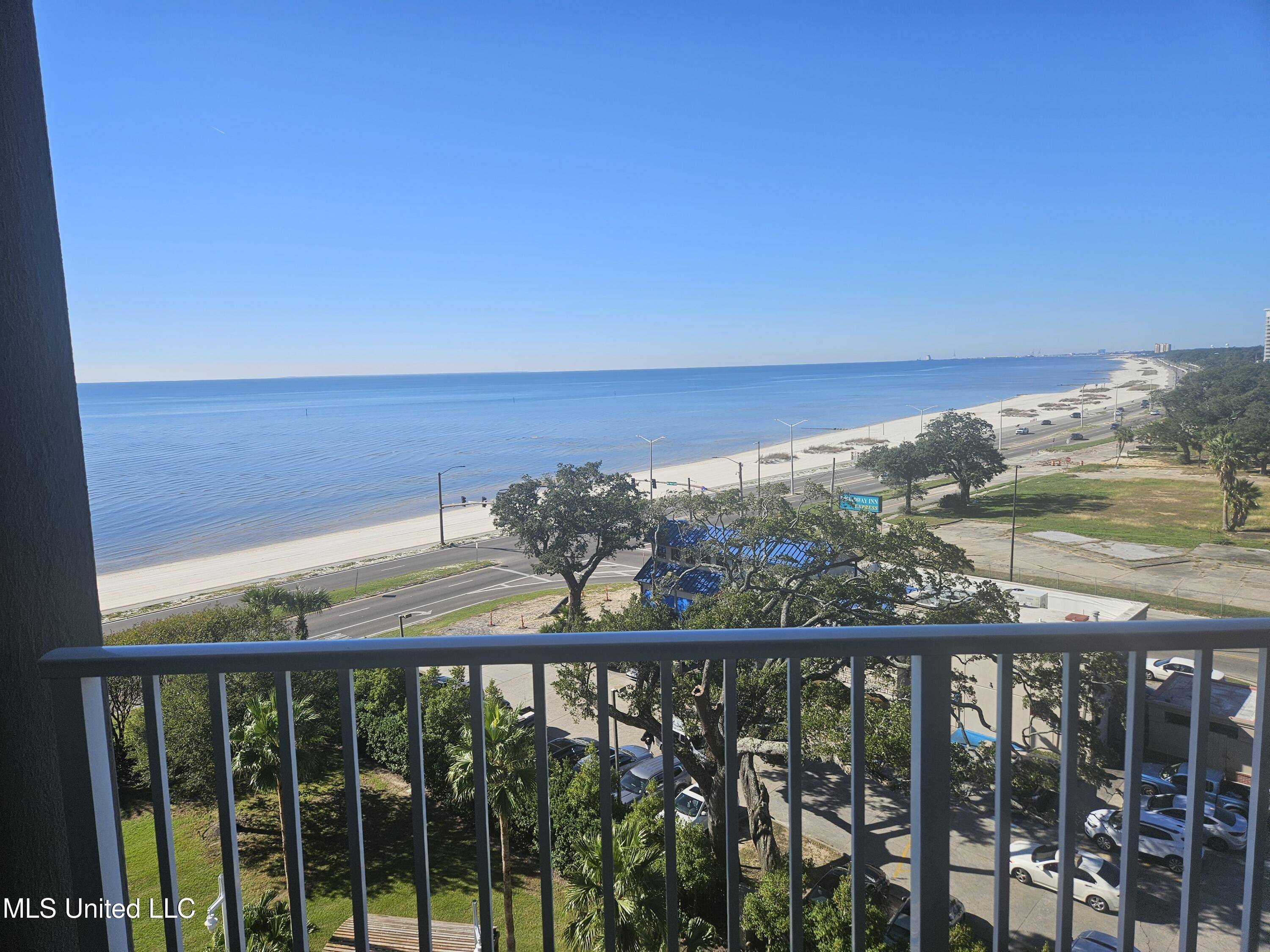 Biloxi, MS 39531,2668 Beach Boulevard #702