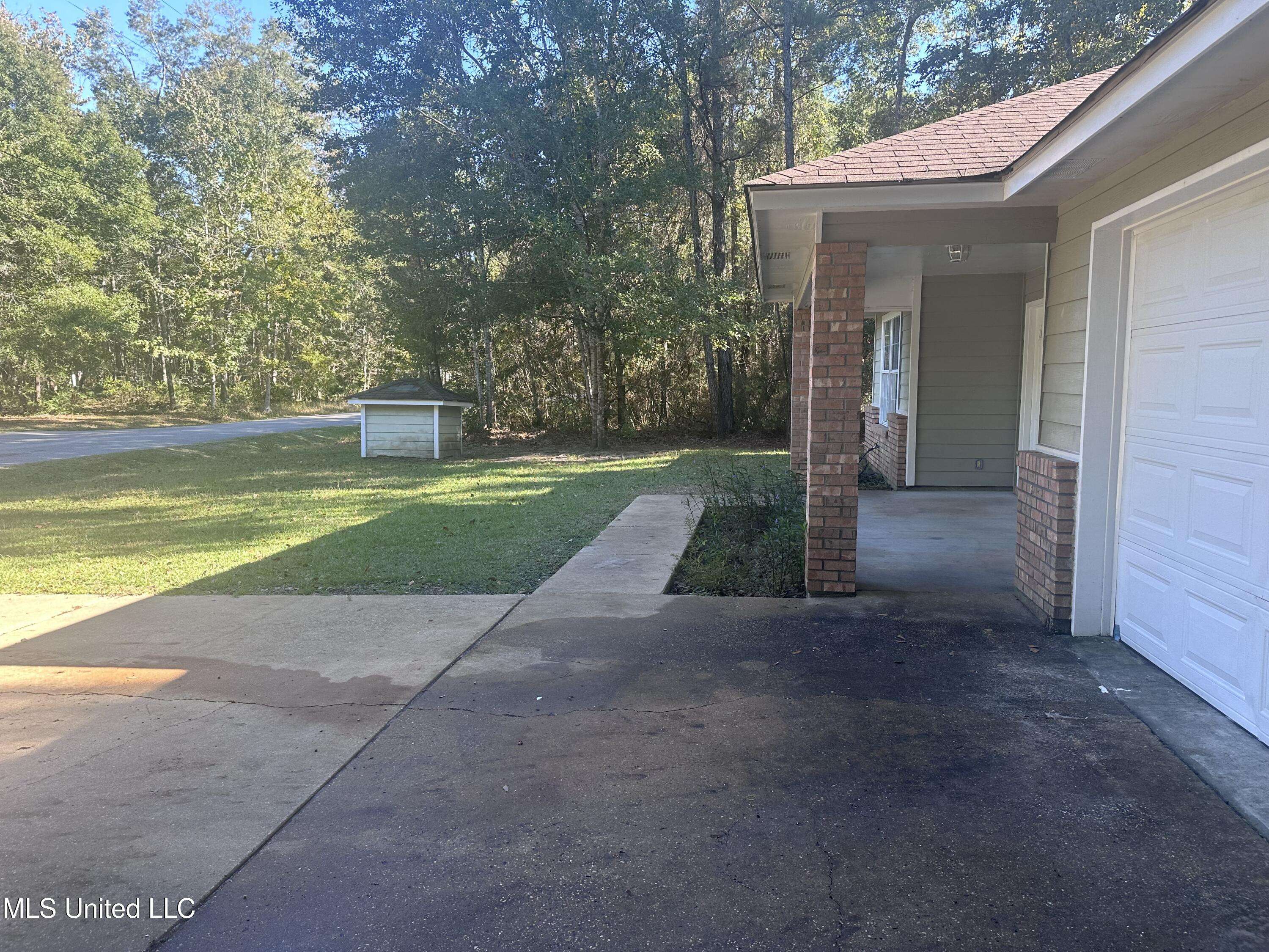 Ocean Springs, MS 39564,1333 Magnolia Street