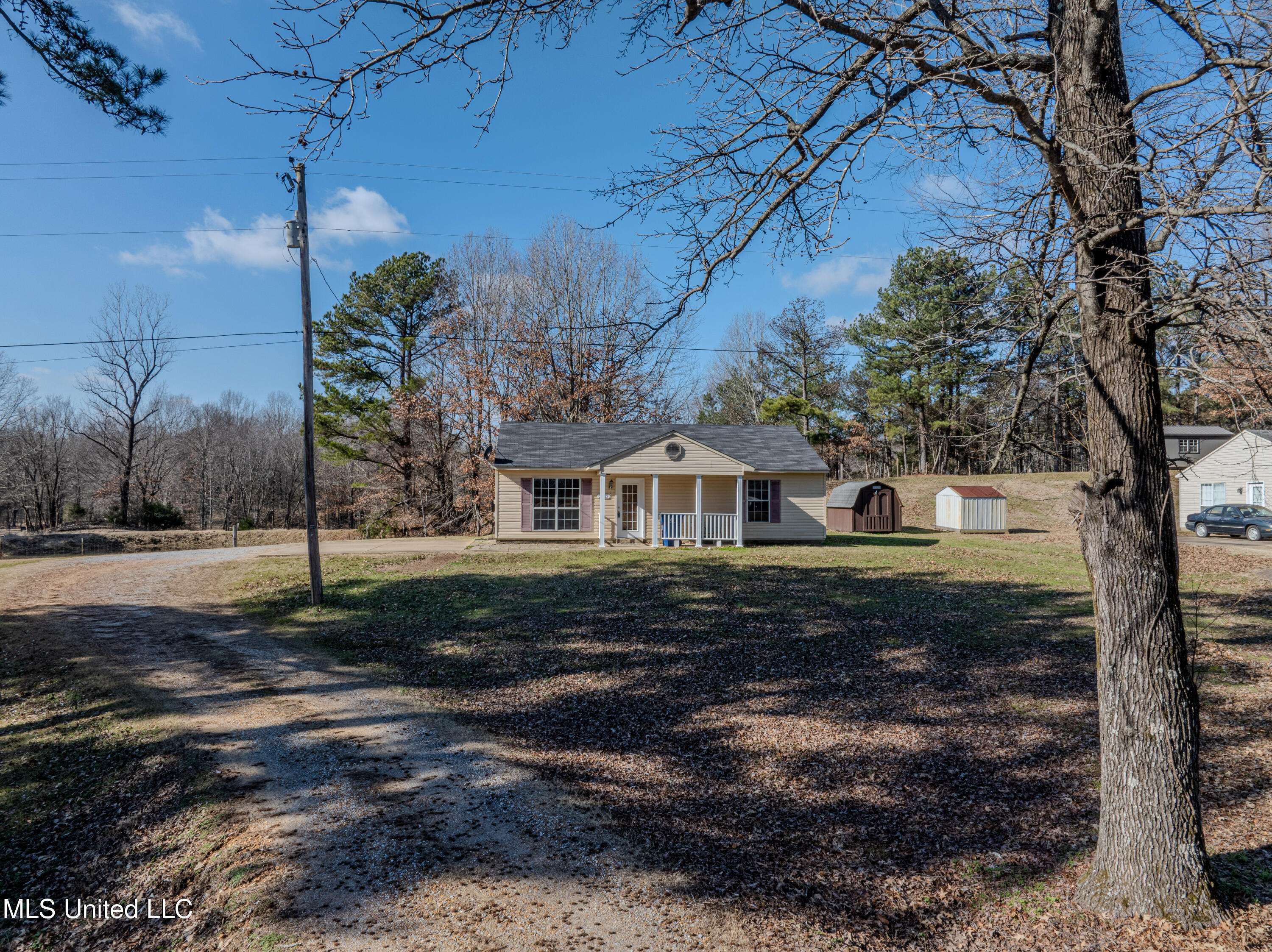 Nesbit, MS 38651,3305 N Robertson Road