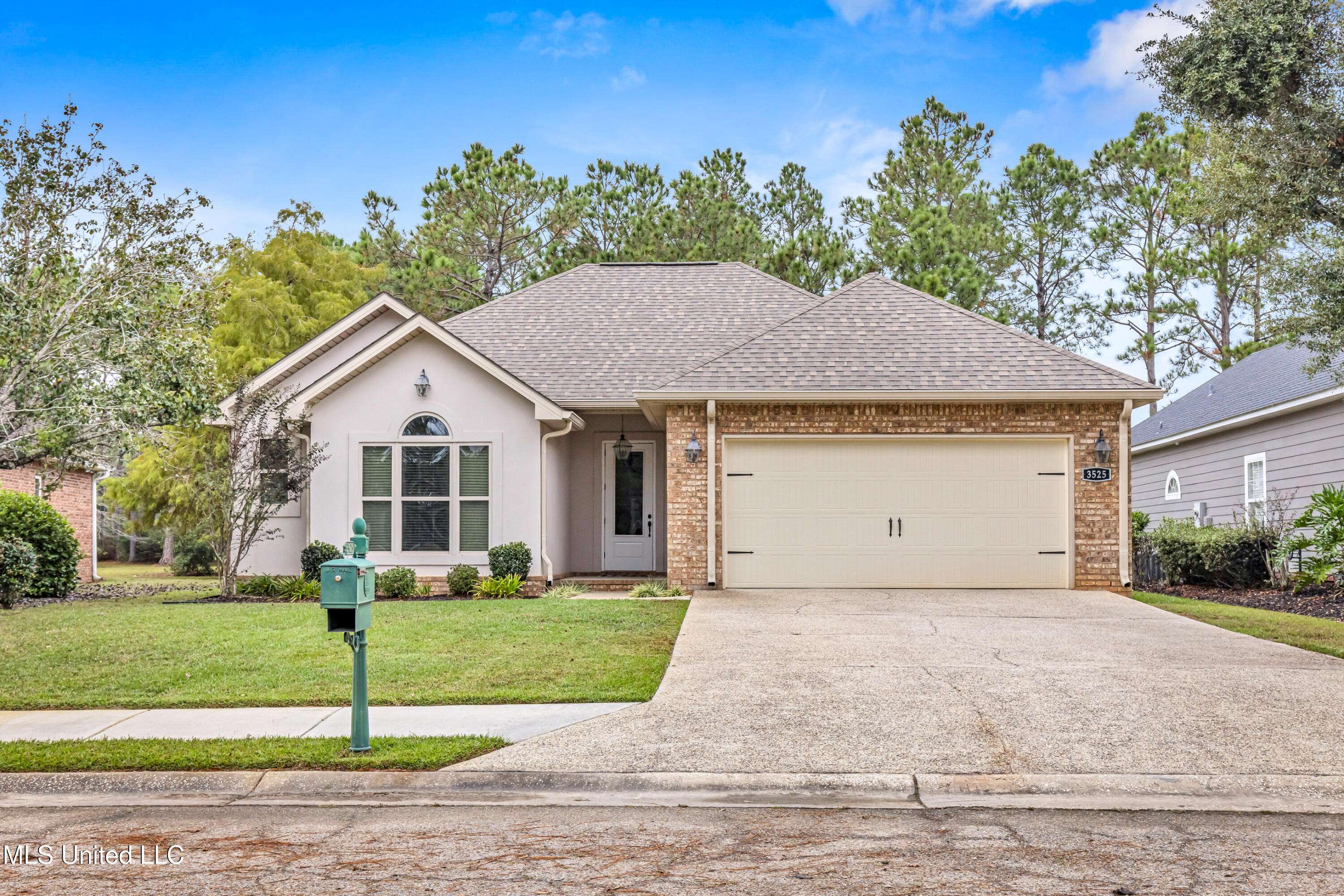 Gautier, MS 39553,3525 Forrest Preserve Circle