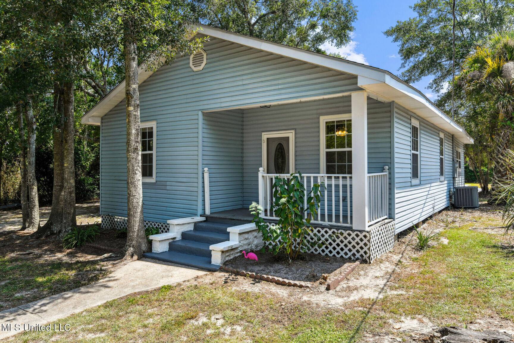 Bay Saint Louis, MS 39520,301 N Necaise Avenue