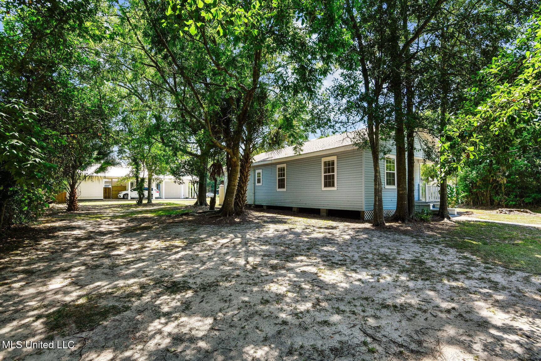 Bay Saint Louis, MS 39520,301 N Necaise Avenue