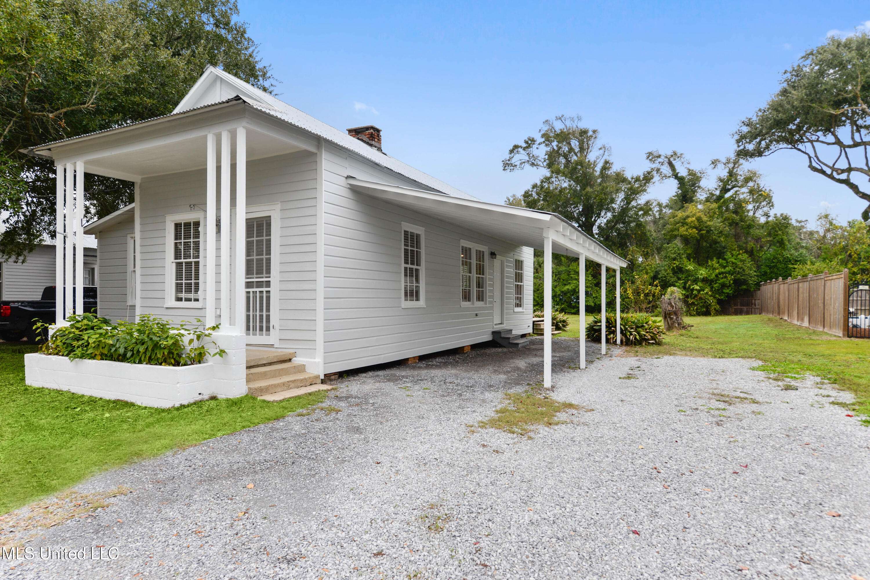 Bay Saint Louis, MS 39520,109 Mcdonald Lane