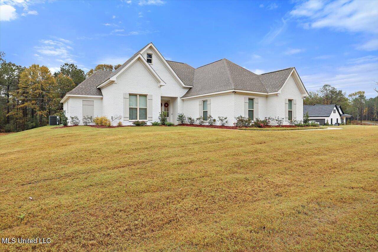 Mendenhall, MS 39114,119 Ashwood Lane