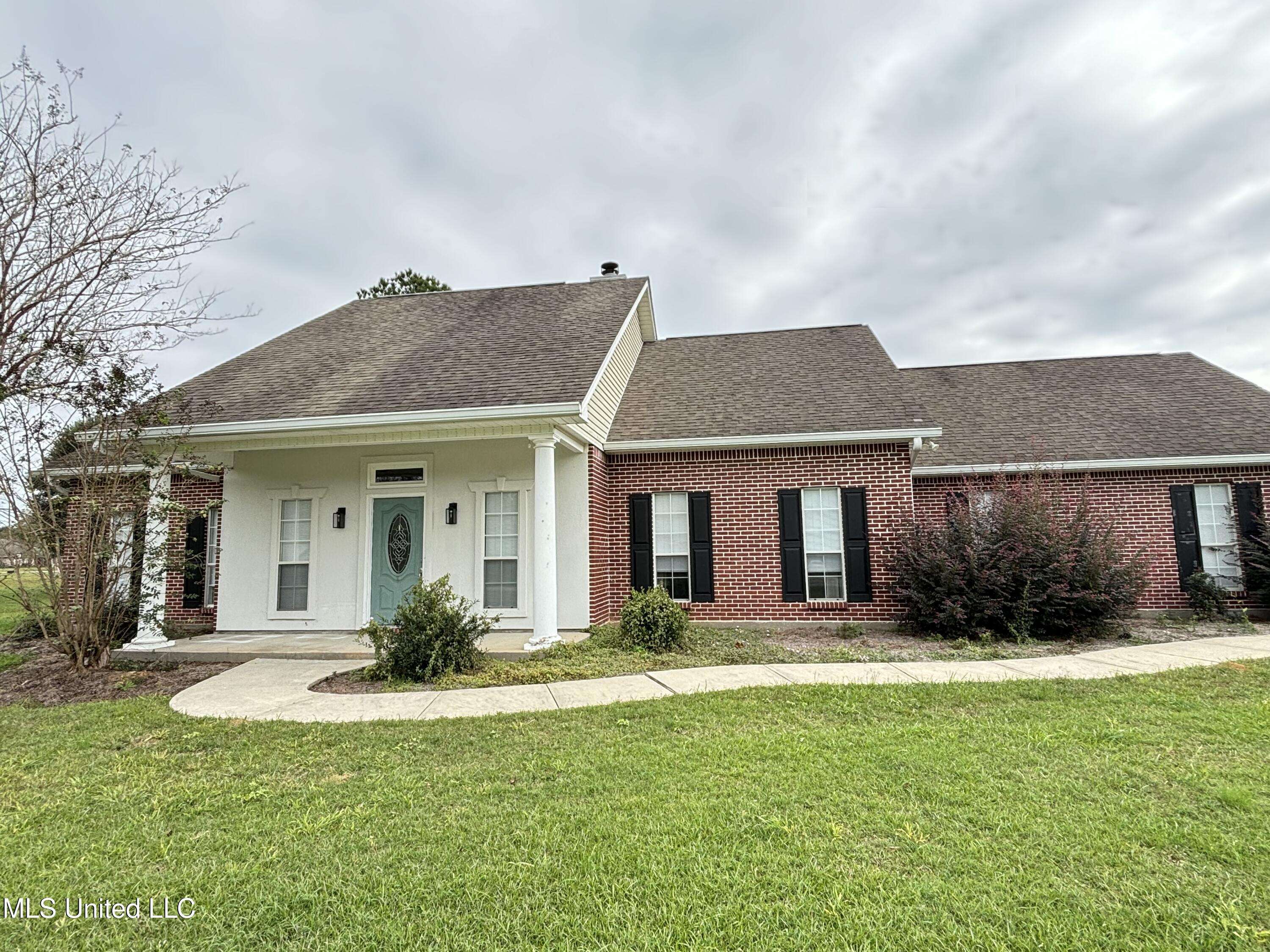 Carriere, MS 39426,3 Running Stream Drive