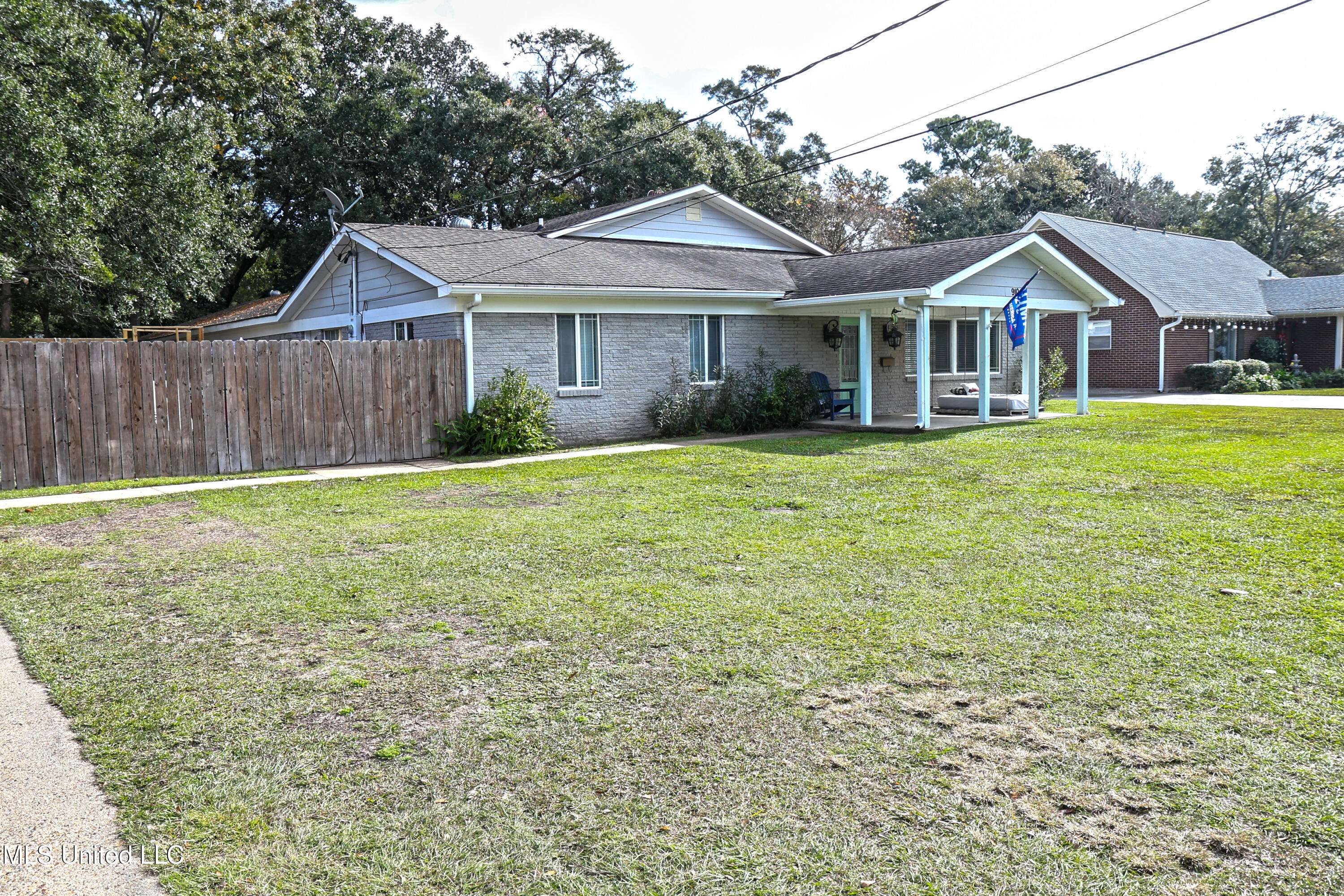 Pascagoula, MS 39567,910 Williams Street