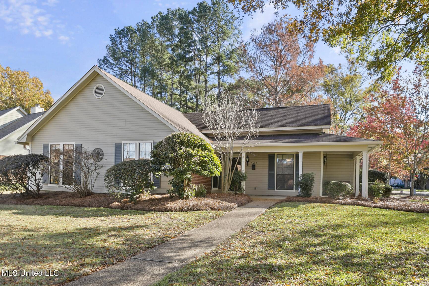 Madison, MS 39110,523 Live Oak Drive