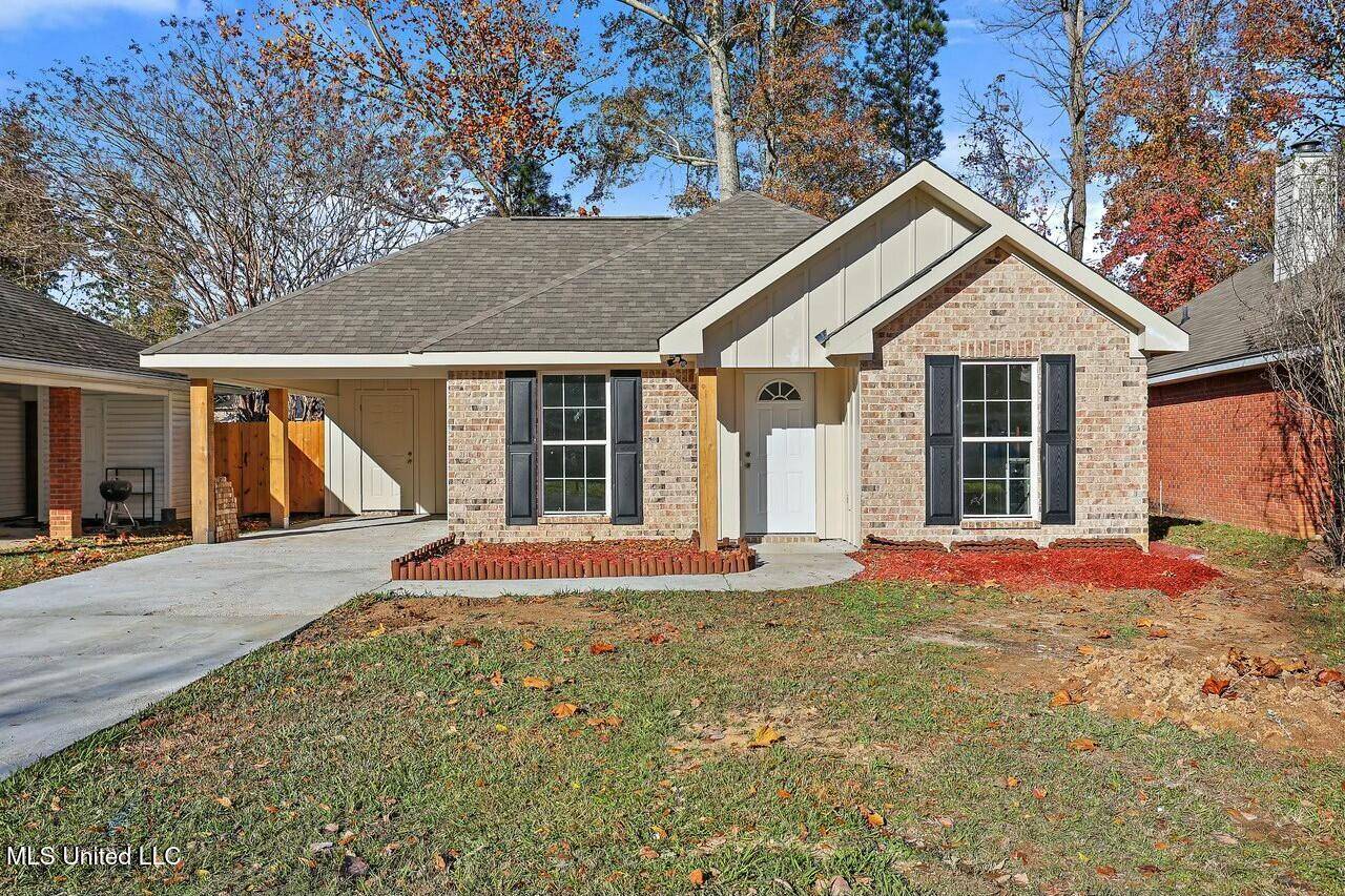 Brandon, MS 39042,2043 Red Oak Drive