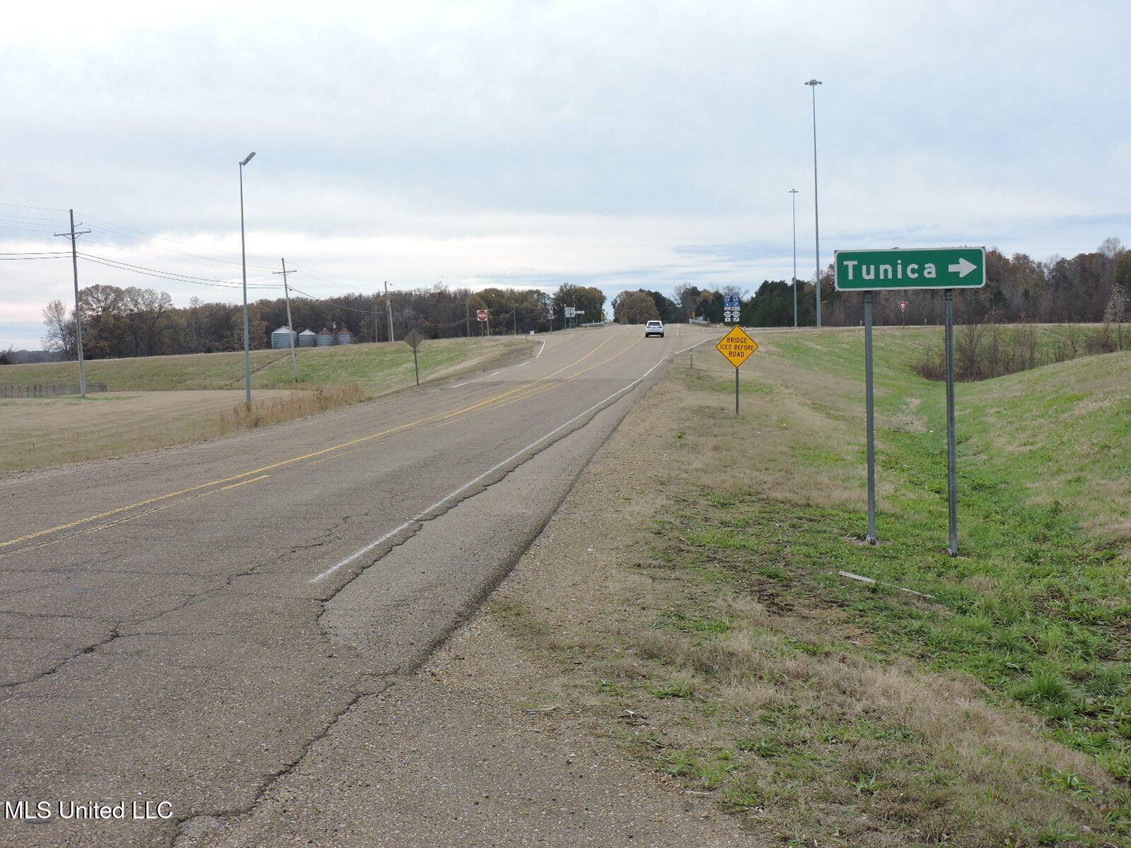 Nesbit, MS 38651,0 Fogg Rd