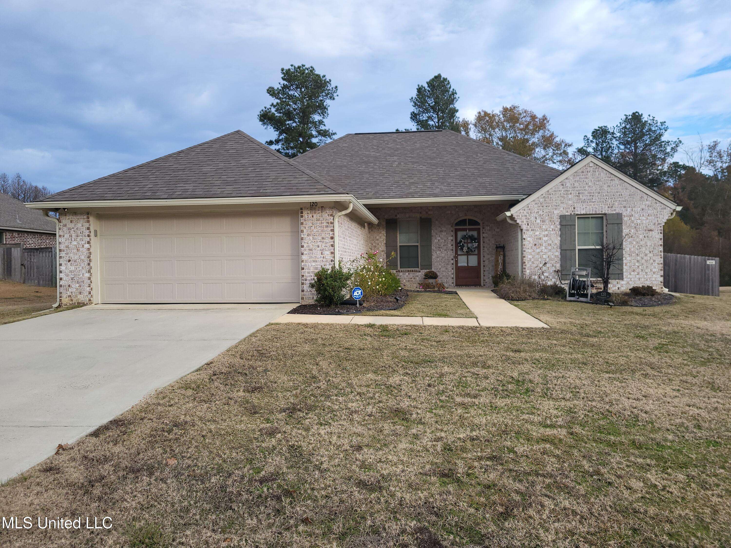 Canton, MS 39046,120 Notting Hill Place