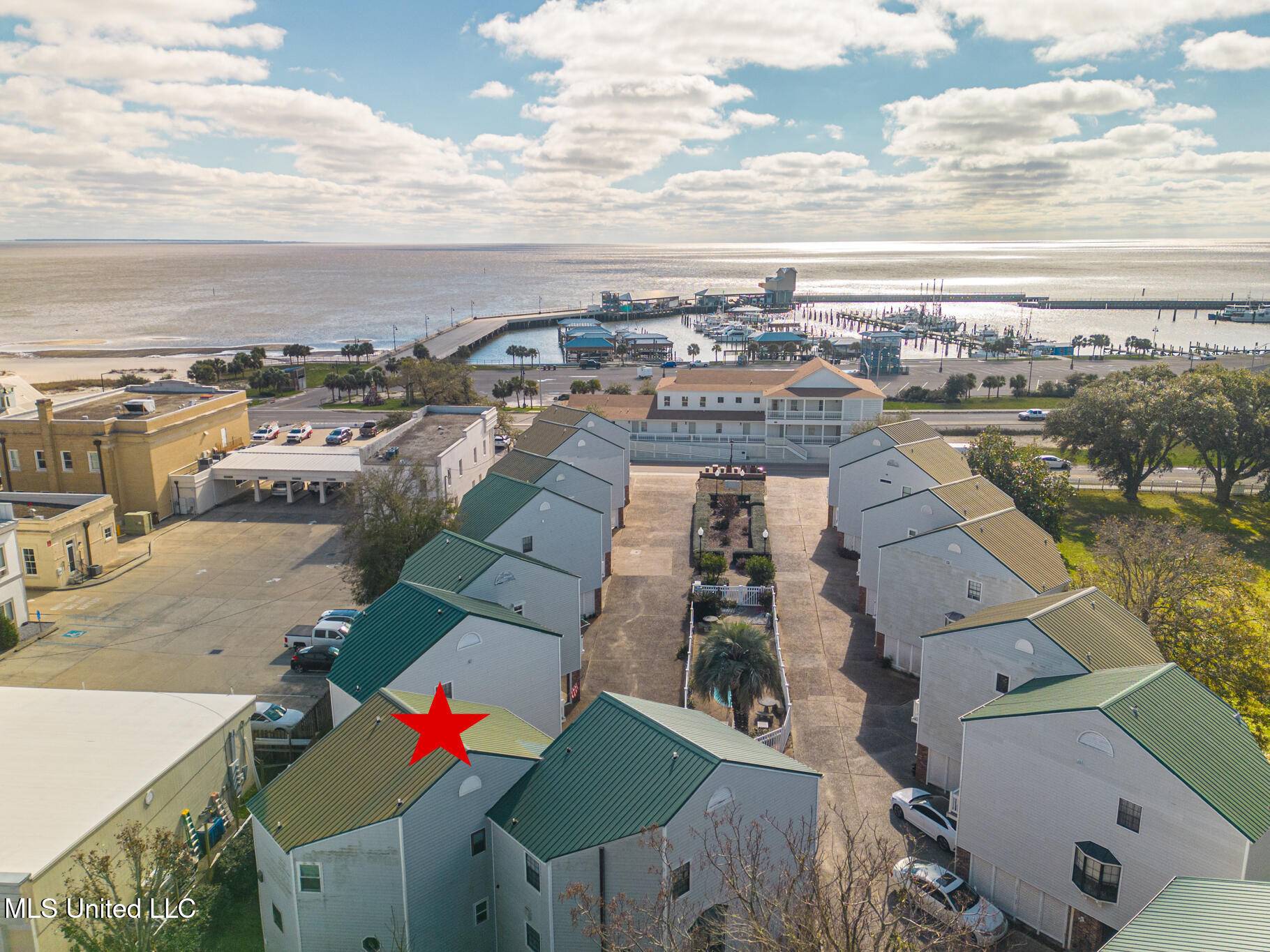Pass Christian, MS 39571,255 E Scenic Drive #J