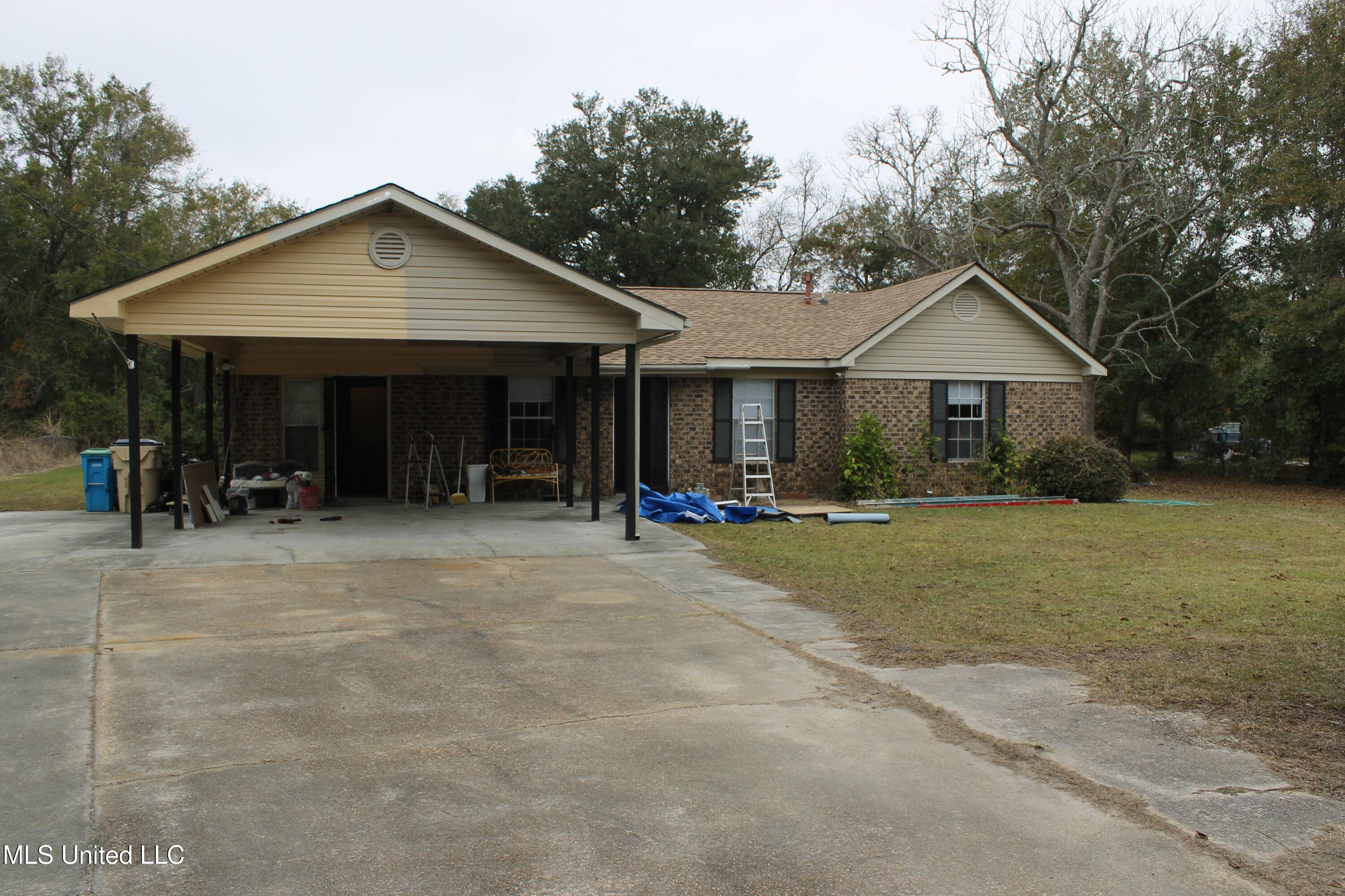 Pascagoula, MS 39567,1309 Cook Avenue