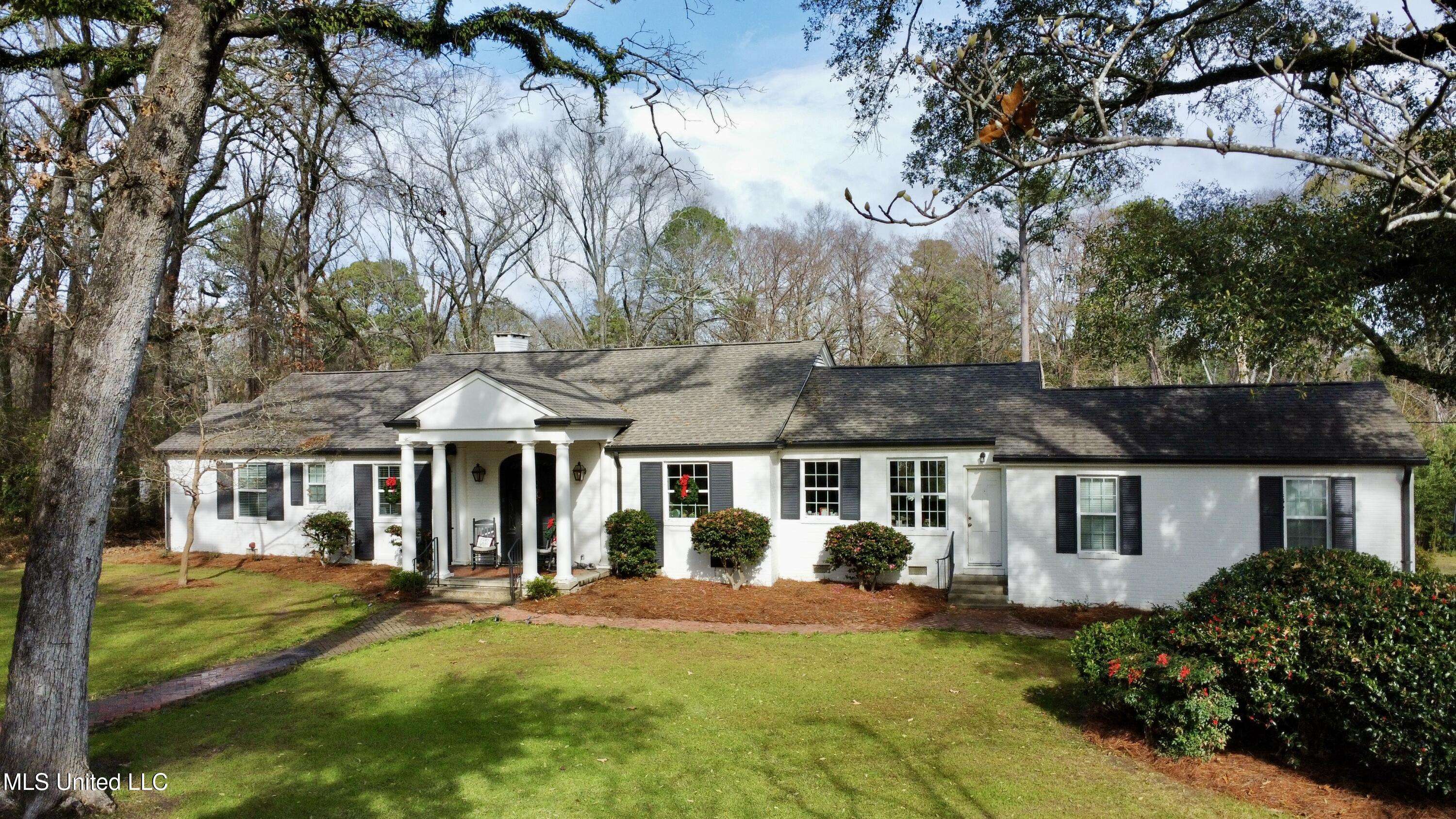 Clinton, MS 39056,803 Oakwood Drive