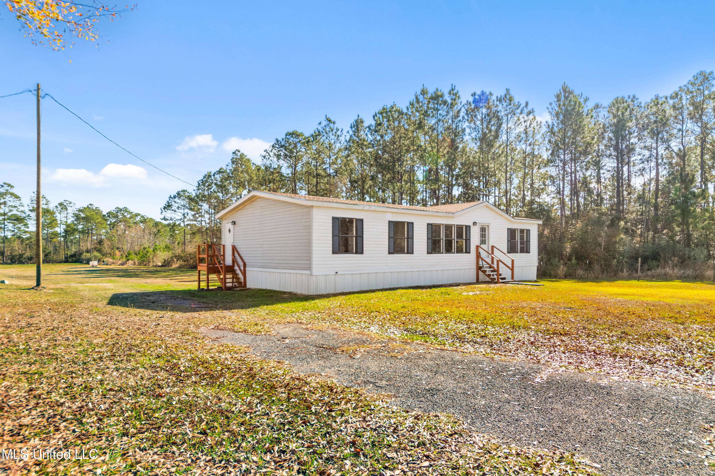 Vancleave, MS 39565,9108 Box Road