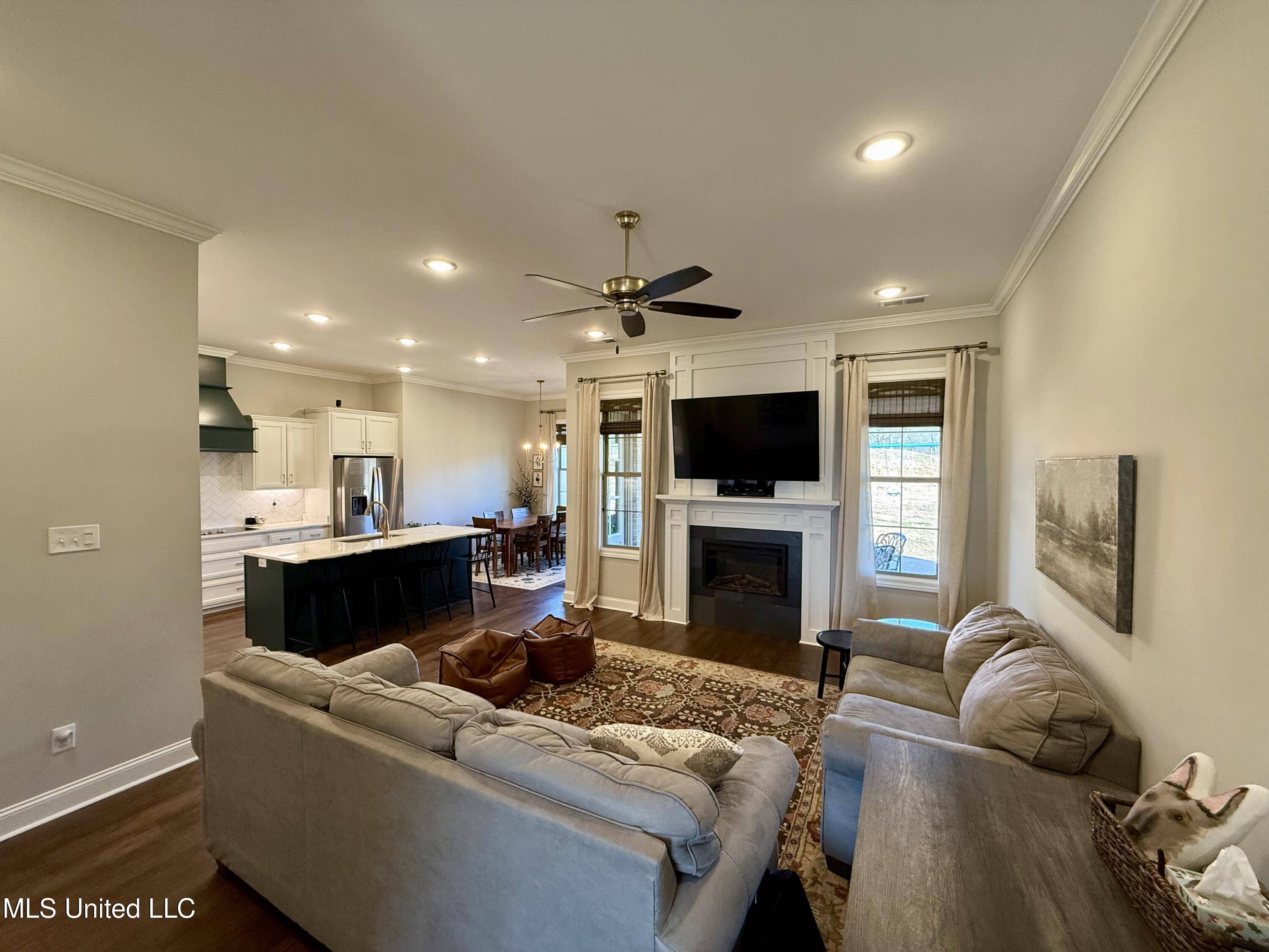 Hernando, MS 38632,9048 Highland Mdws Drive