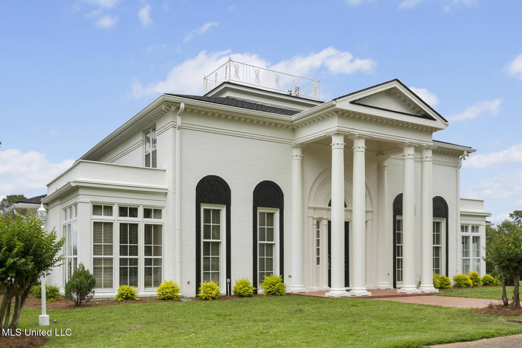 Madison, MS 39110,8 Twelve Oaks Place
