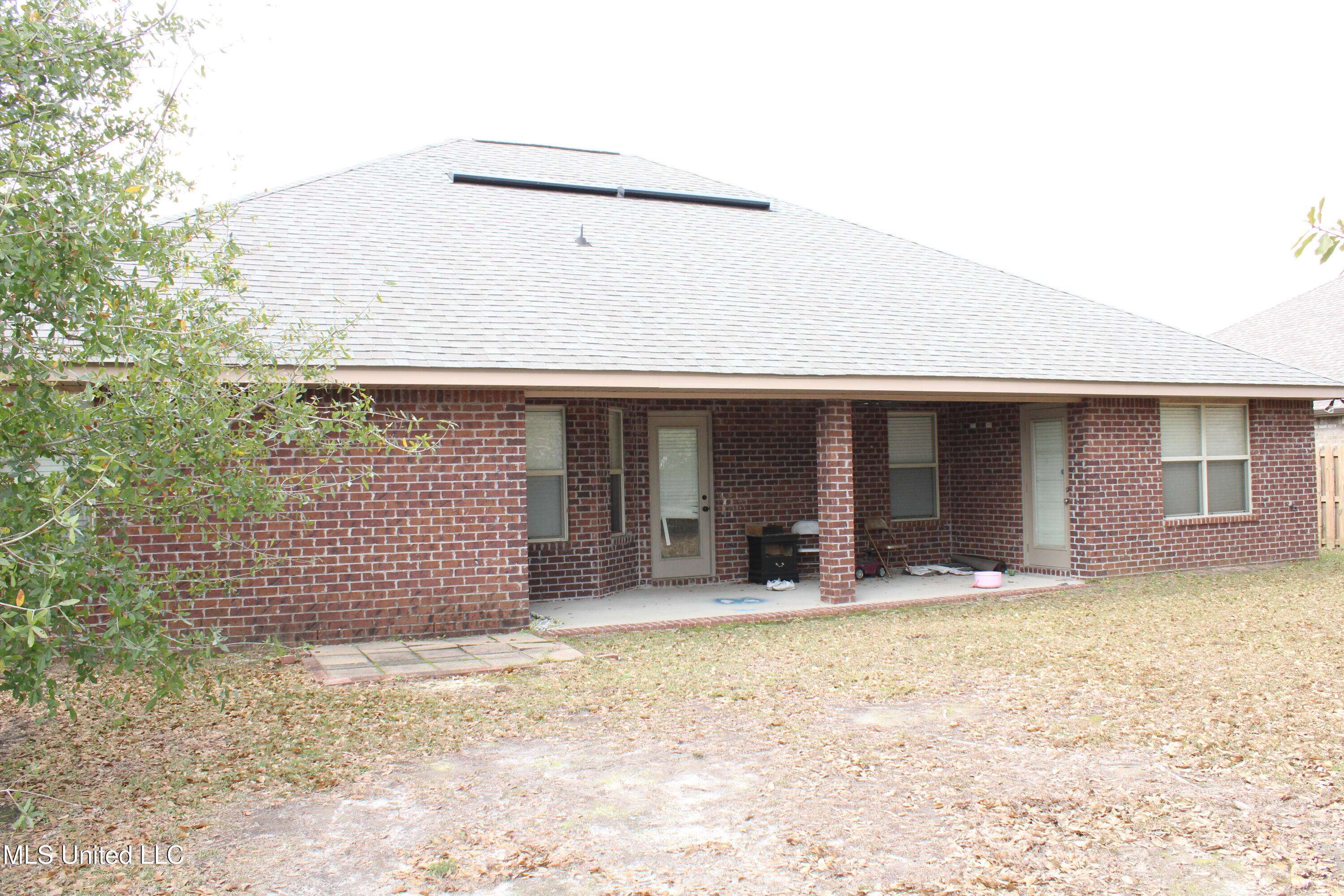 Ocean Springs, MS 39564,122 Gannet Lane