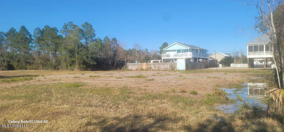 Waveland, MS 39576,210 Water Street