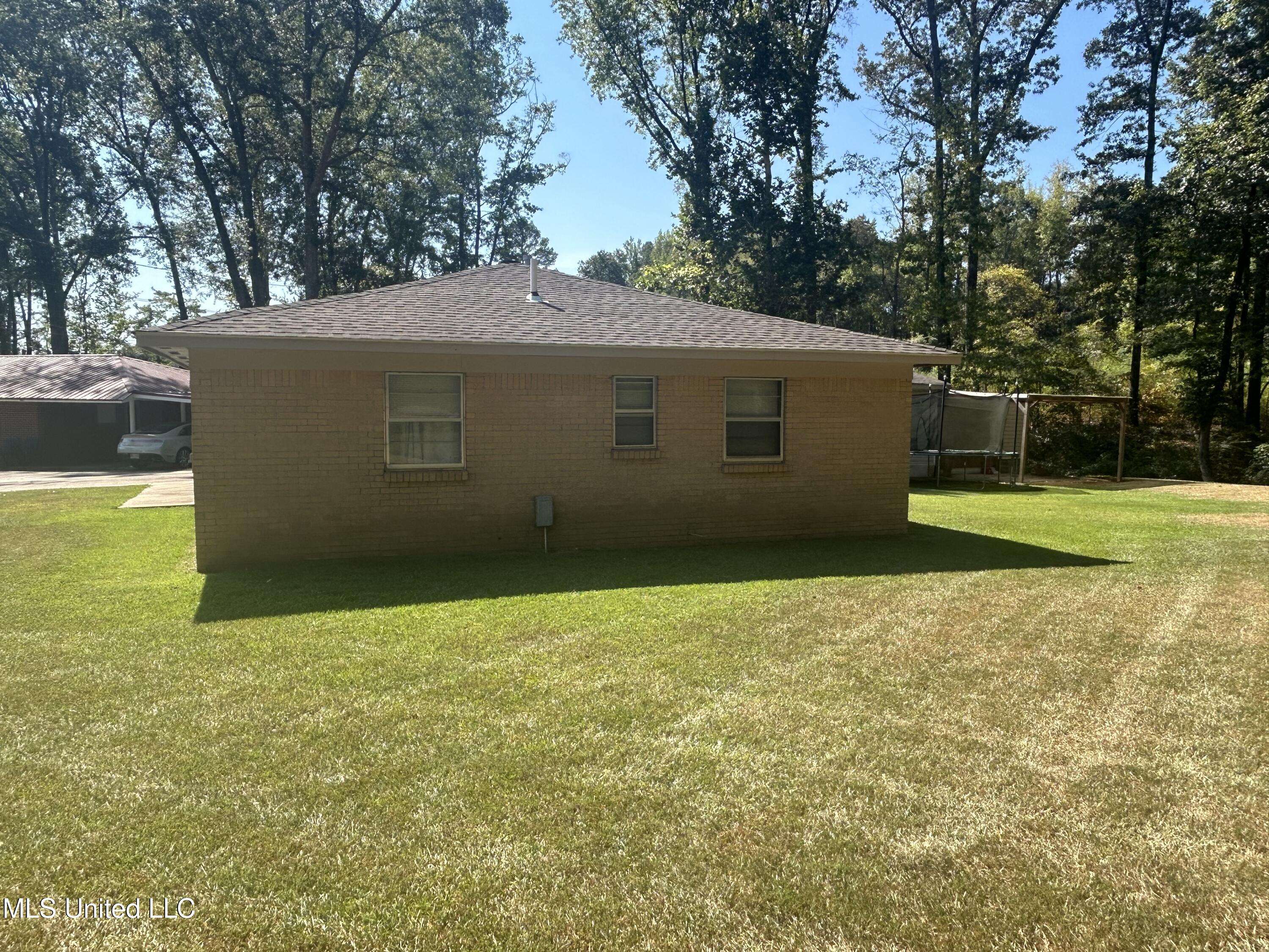 Winona, MS 38967,904 Barcove Cove