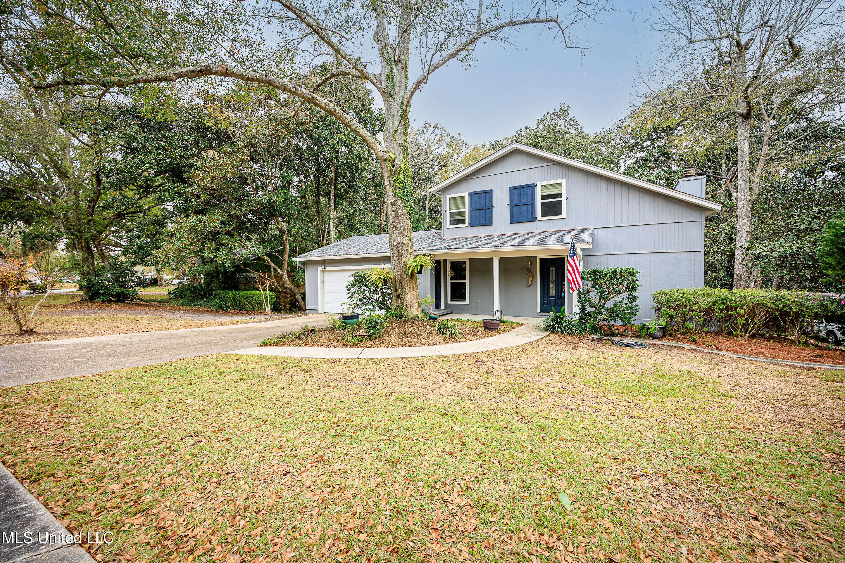 Ocean Springs, MS 39564,3517 Courtenay Circle