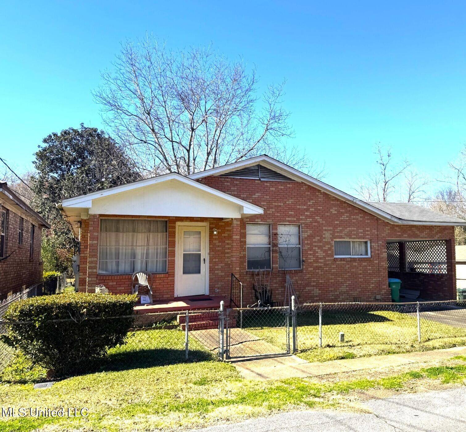 Natchez, MS 39120,9 Ray Street