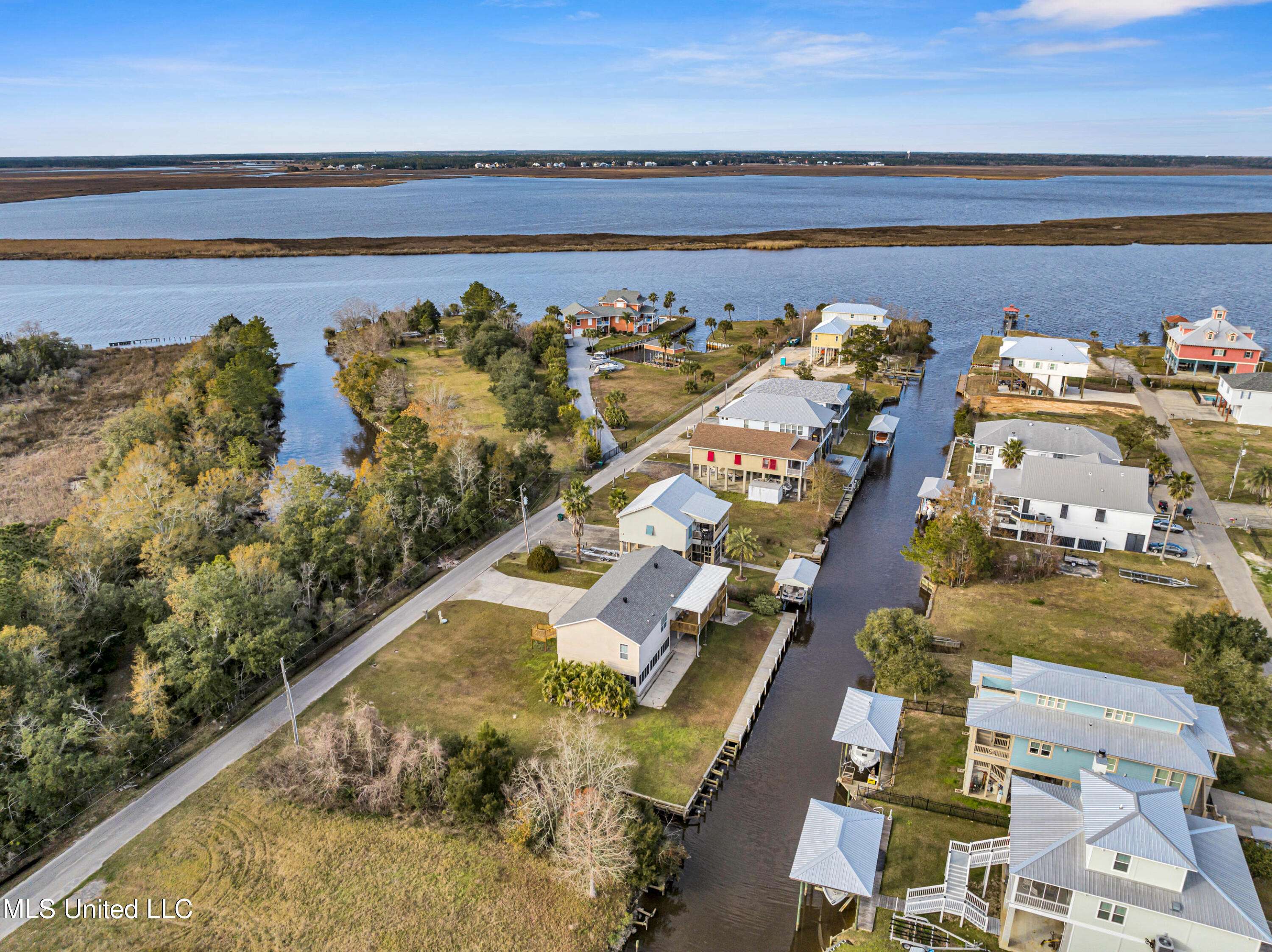Bay Saint Louis, MS 39520,85 Harrison Road