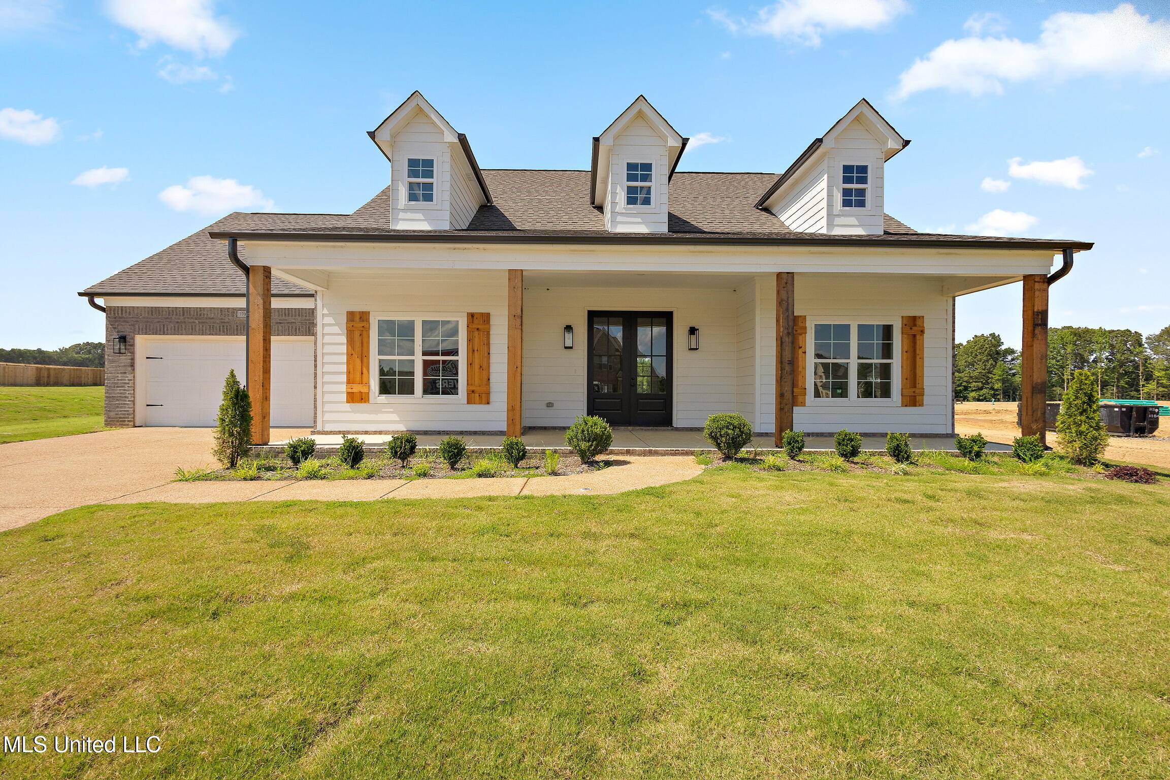 Hernando, MS 38632,7704 Crosswinds Boulevard
